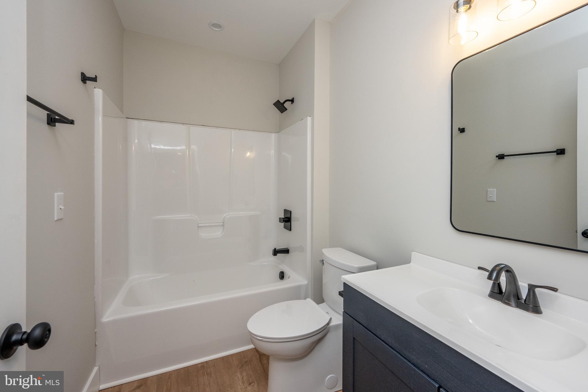 RED BRUSH - Residential