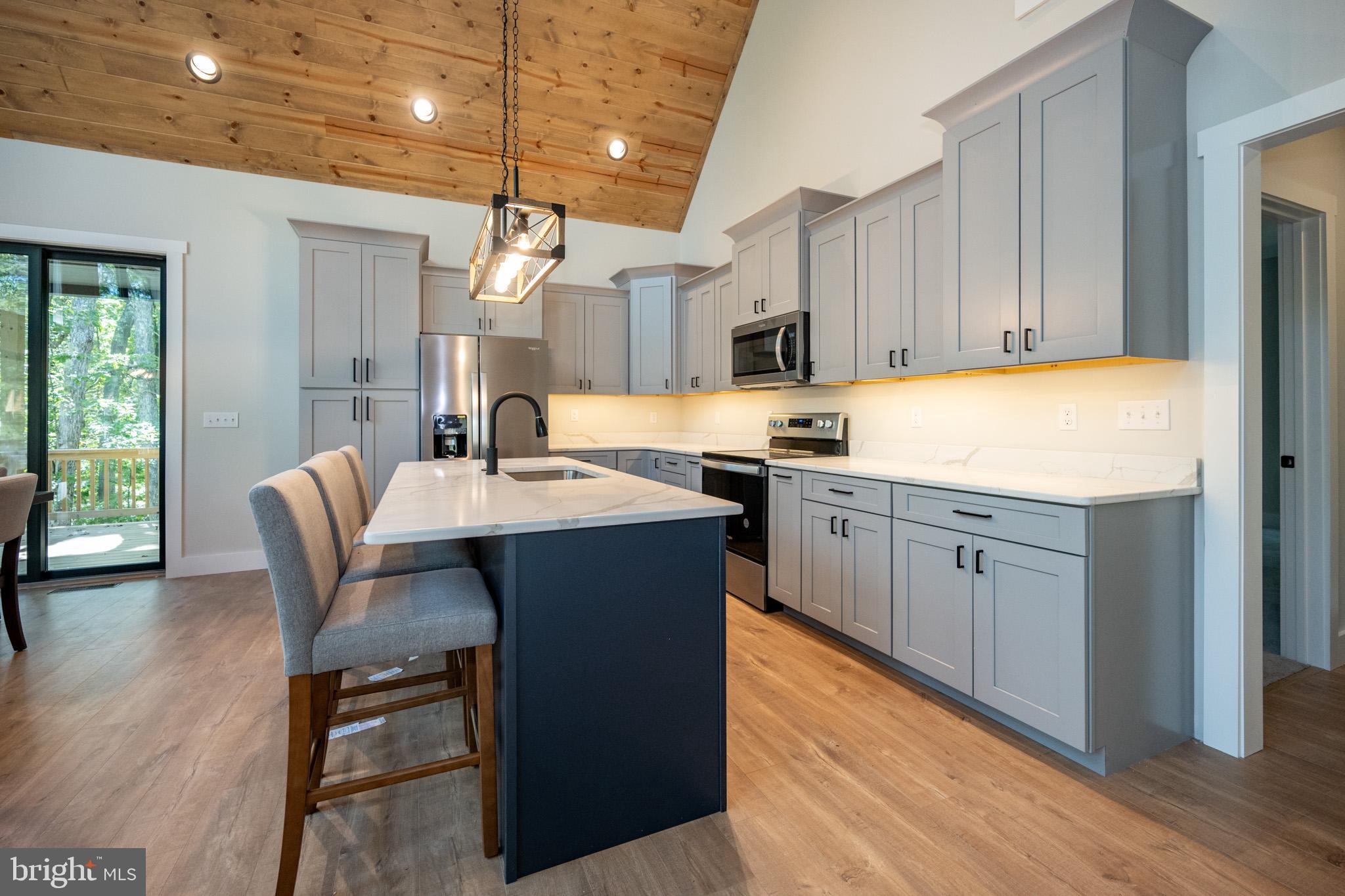 RED BRUSH - Residential