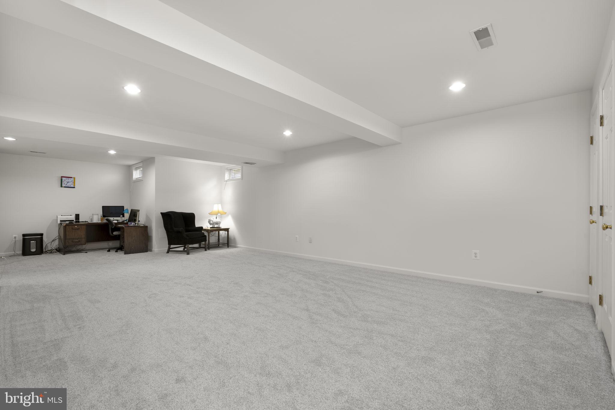 CLOPPERS MILL WEST - Residential