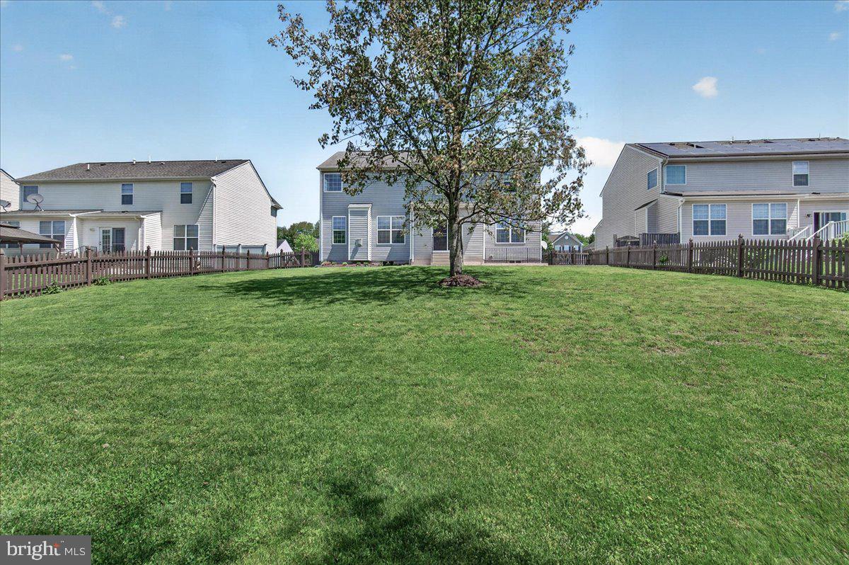 SUN MEADOW - Residential