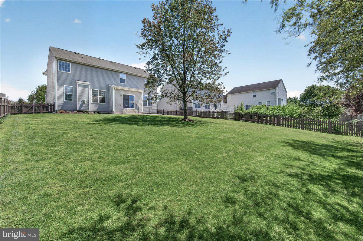 SUN MEADOW - Residential