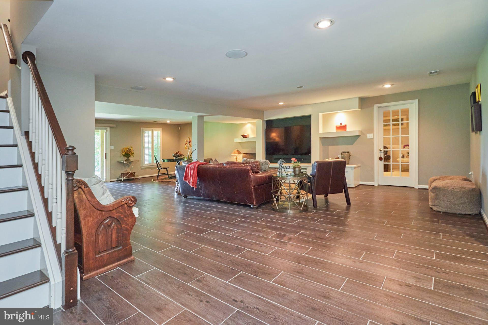 SULLY ESTATES - Residential