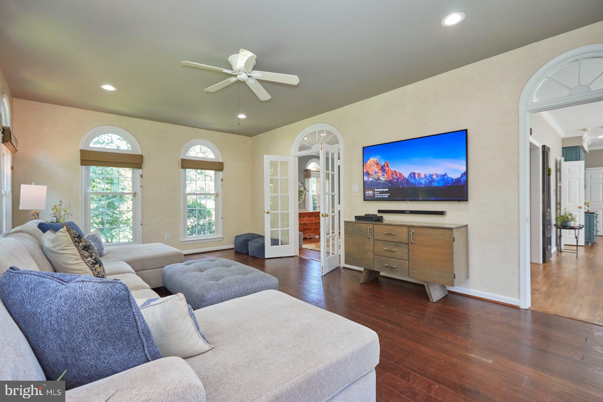 SULLY ESTATES - Residential