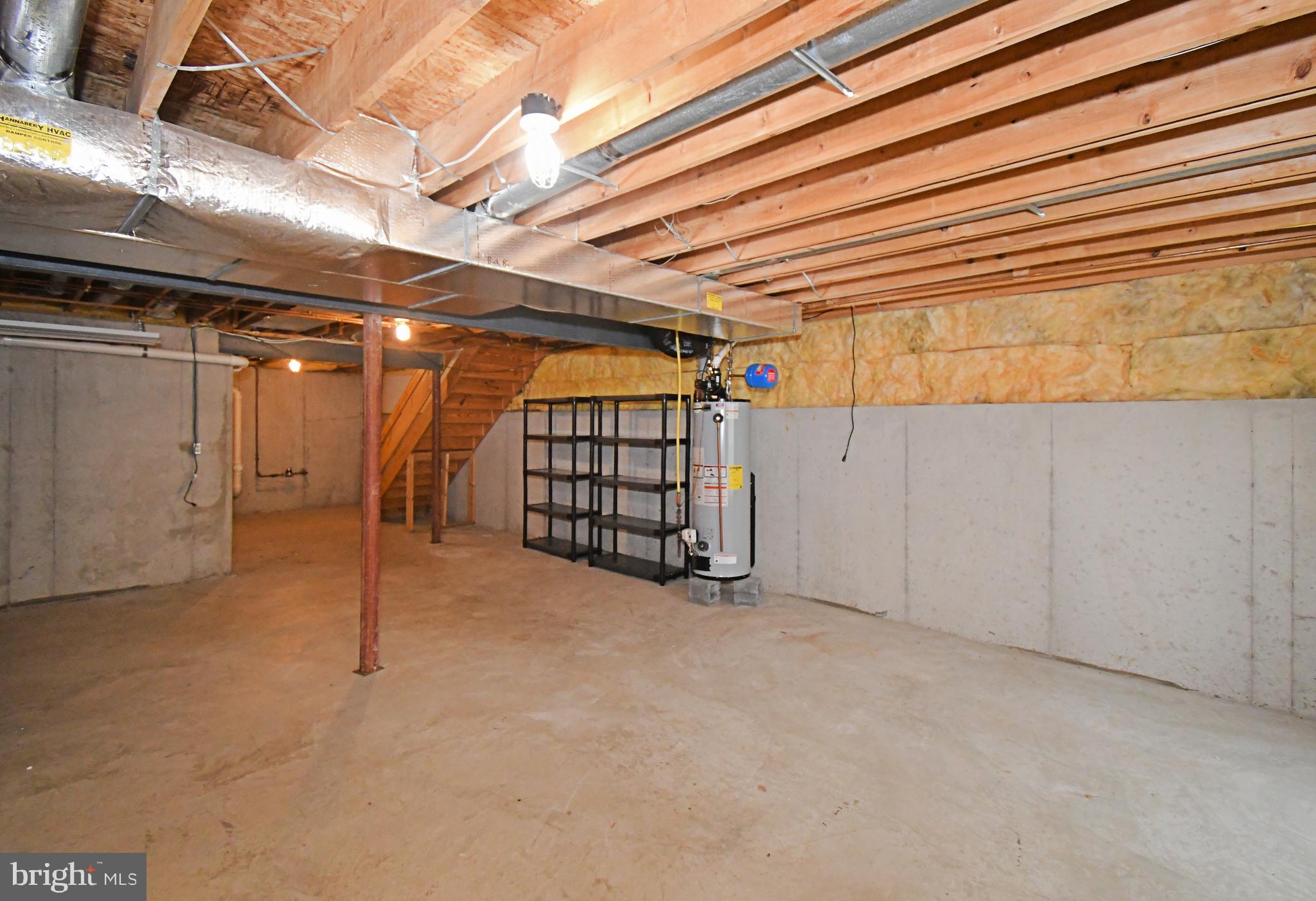 COURT AT THE LEDGES - Residential