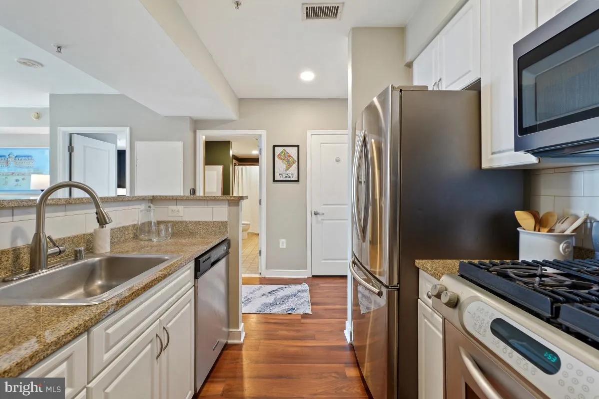 Additional image 41 of 555 Massachusetts Avenue NW Unit 1419, Washington, DC 20001