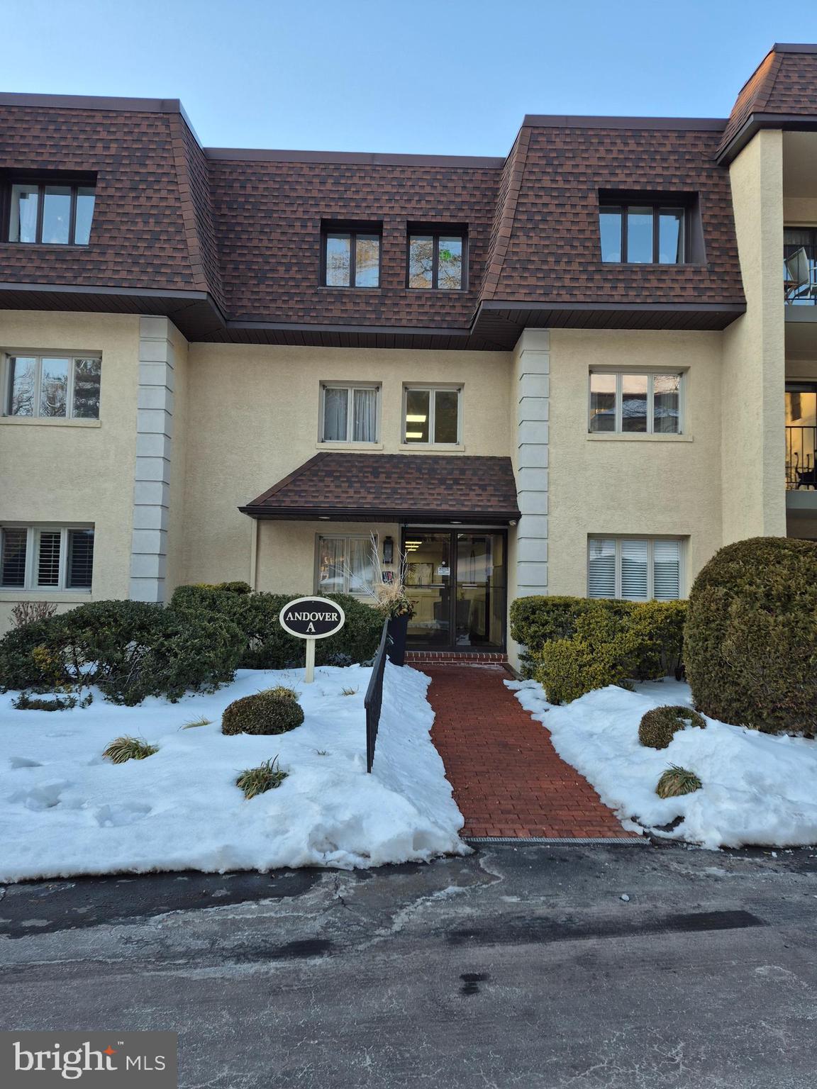 201A SUMMIT DRIVE A #A