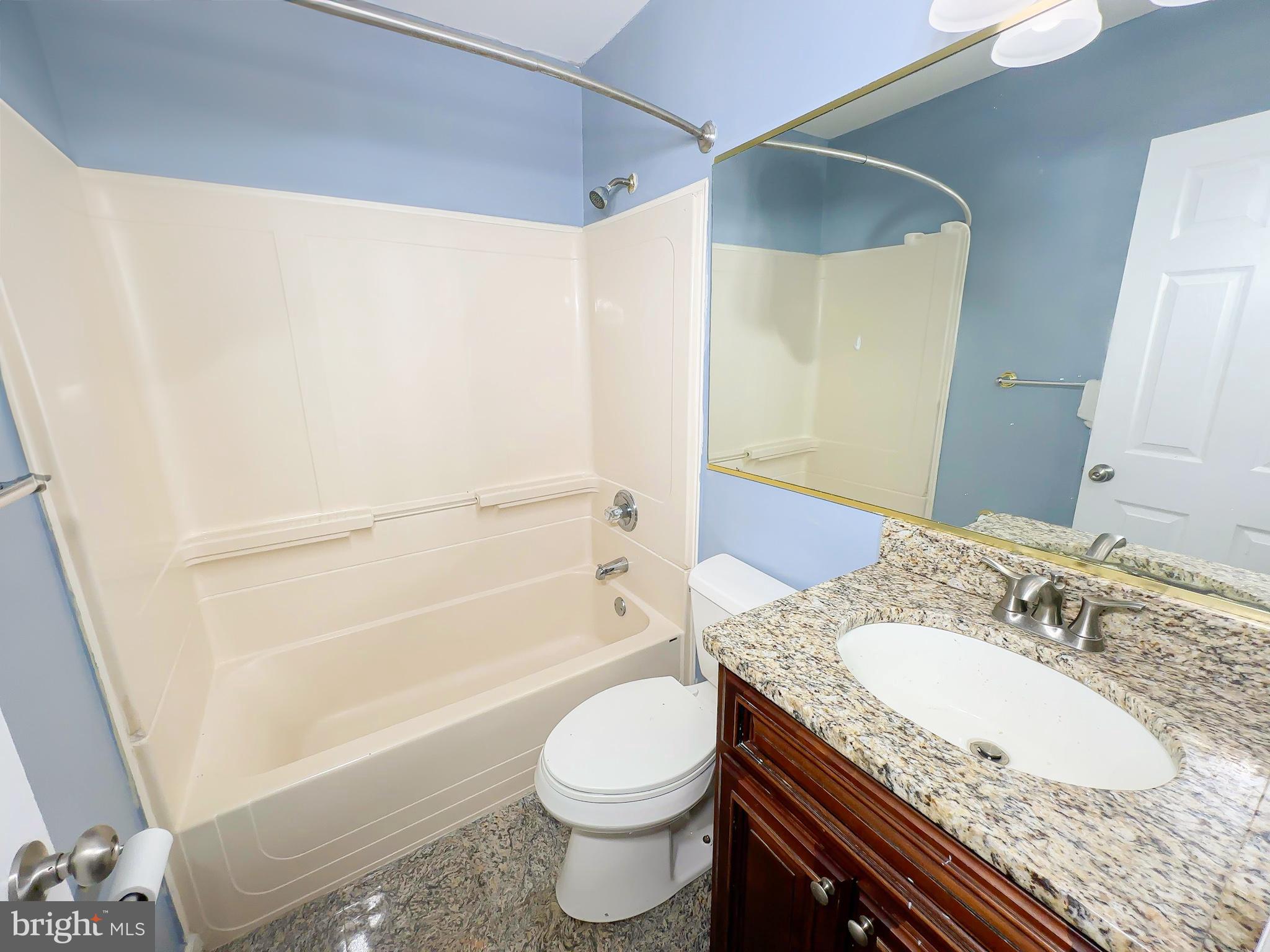 DEERFIELD - Residential Lease