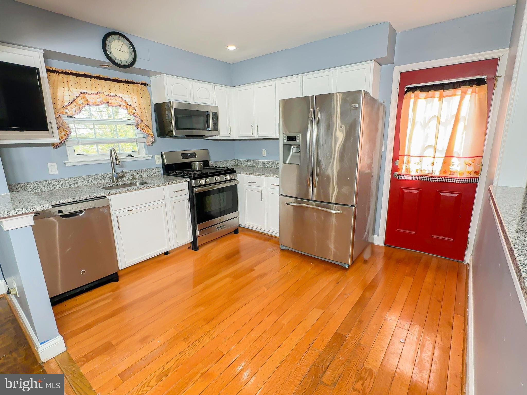 DEERFIELD - Residential Lease