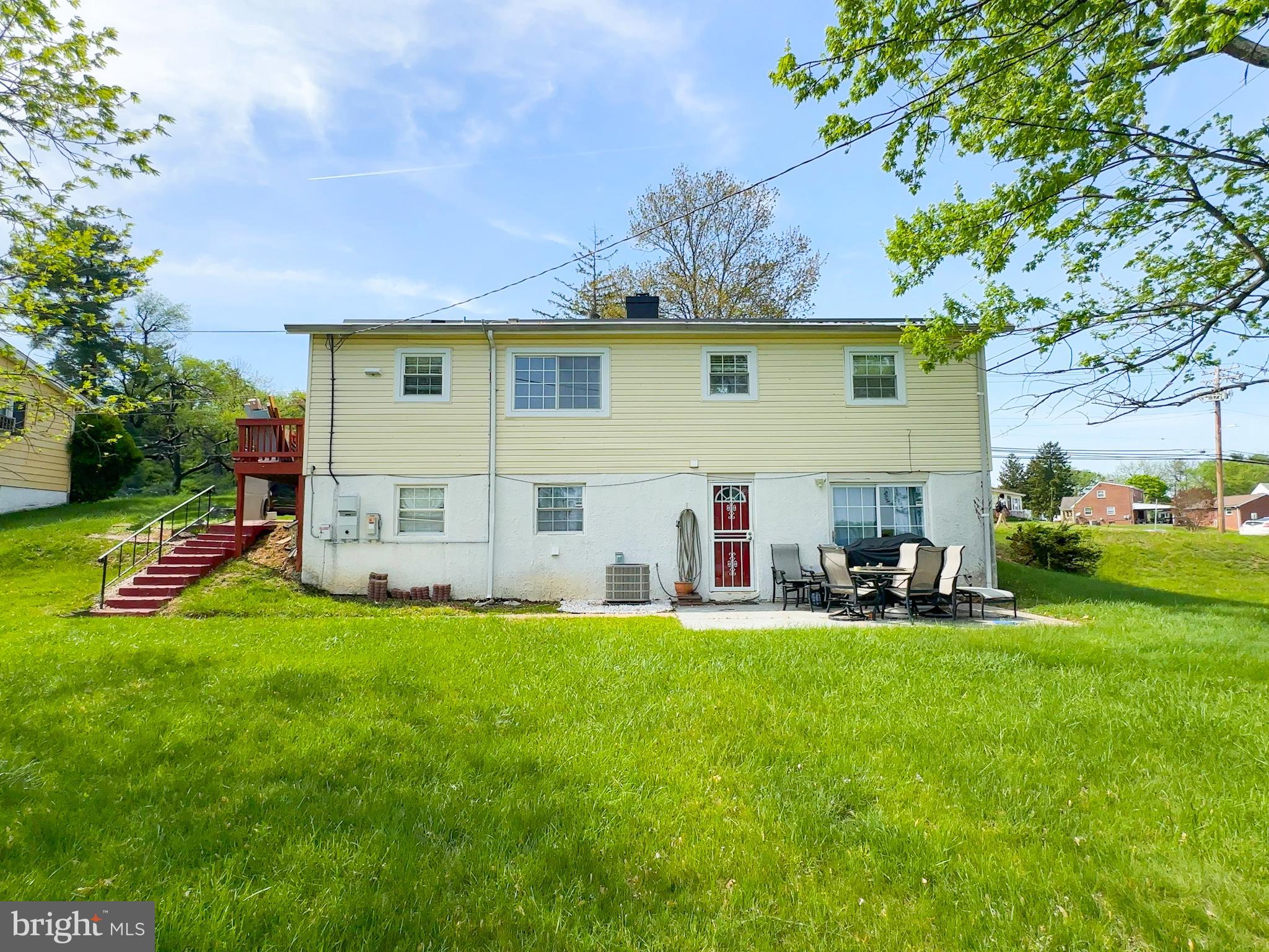 DEERFIELD - Residential Lease