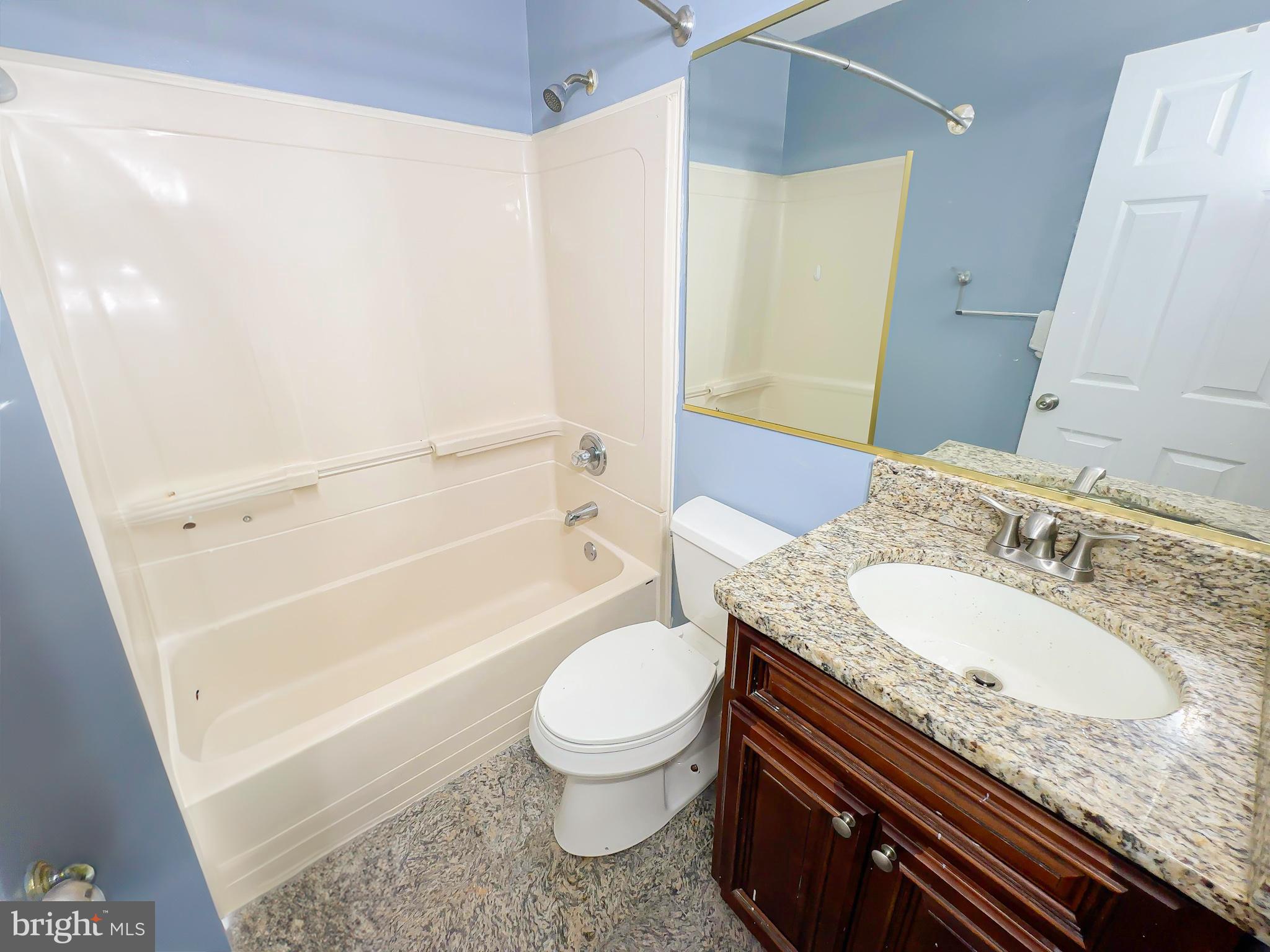 DEERFIELD - Residential Lease