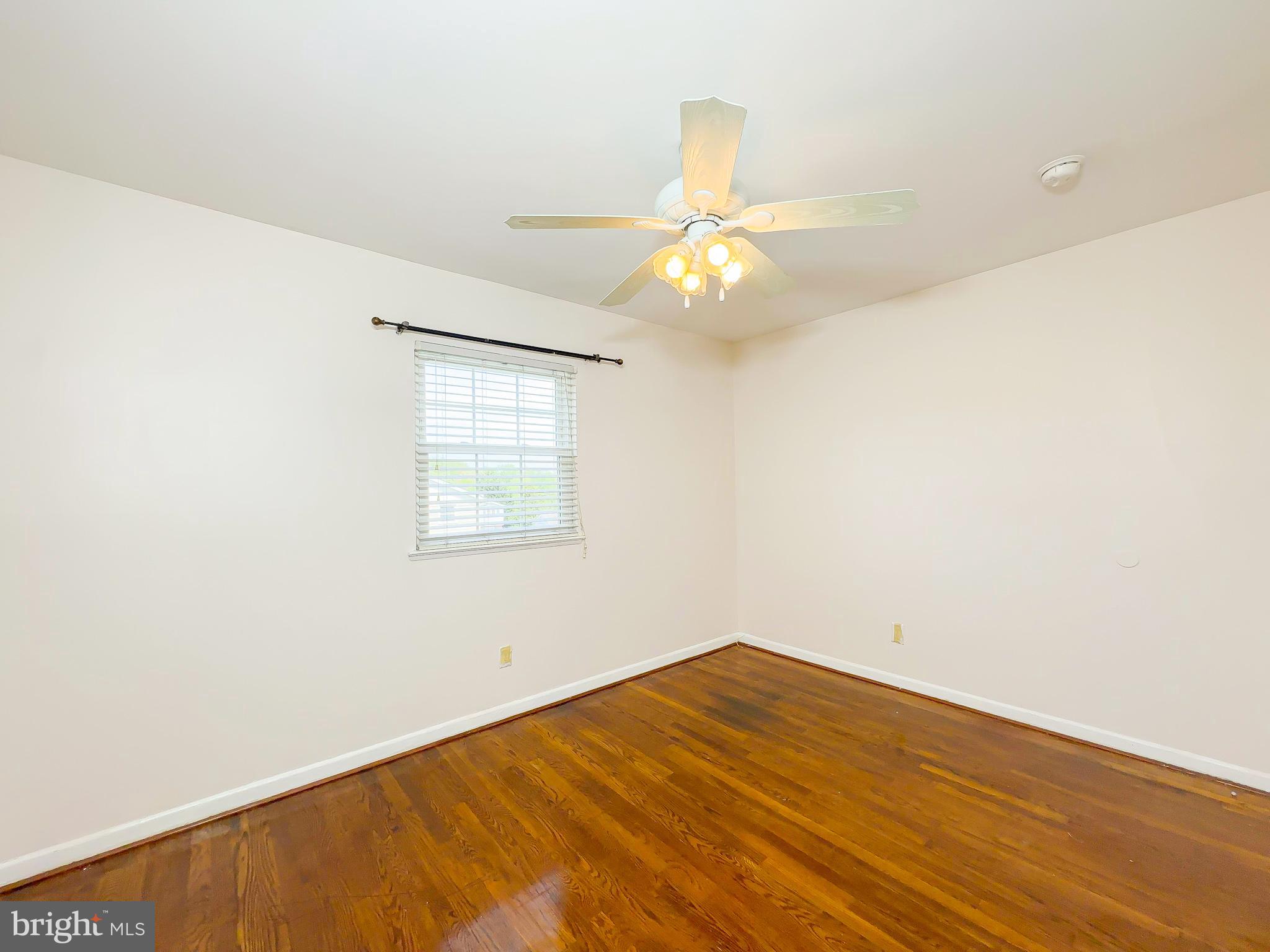 DEERFIELD - Residential Lease