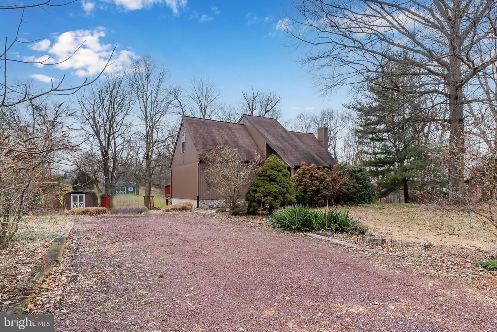 Photo of 74 Garilee Lane, Elizabethtown, PA 17022 (MLS # PALA2046532)