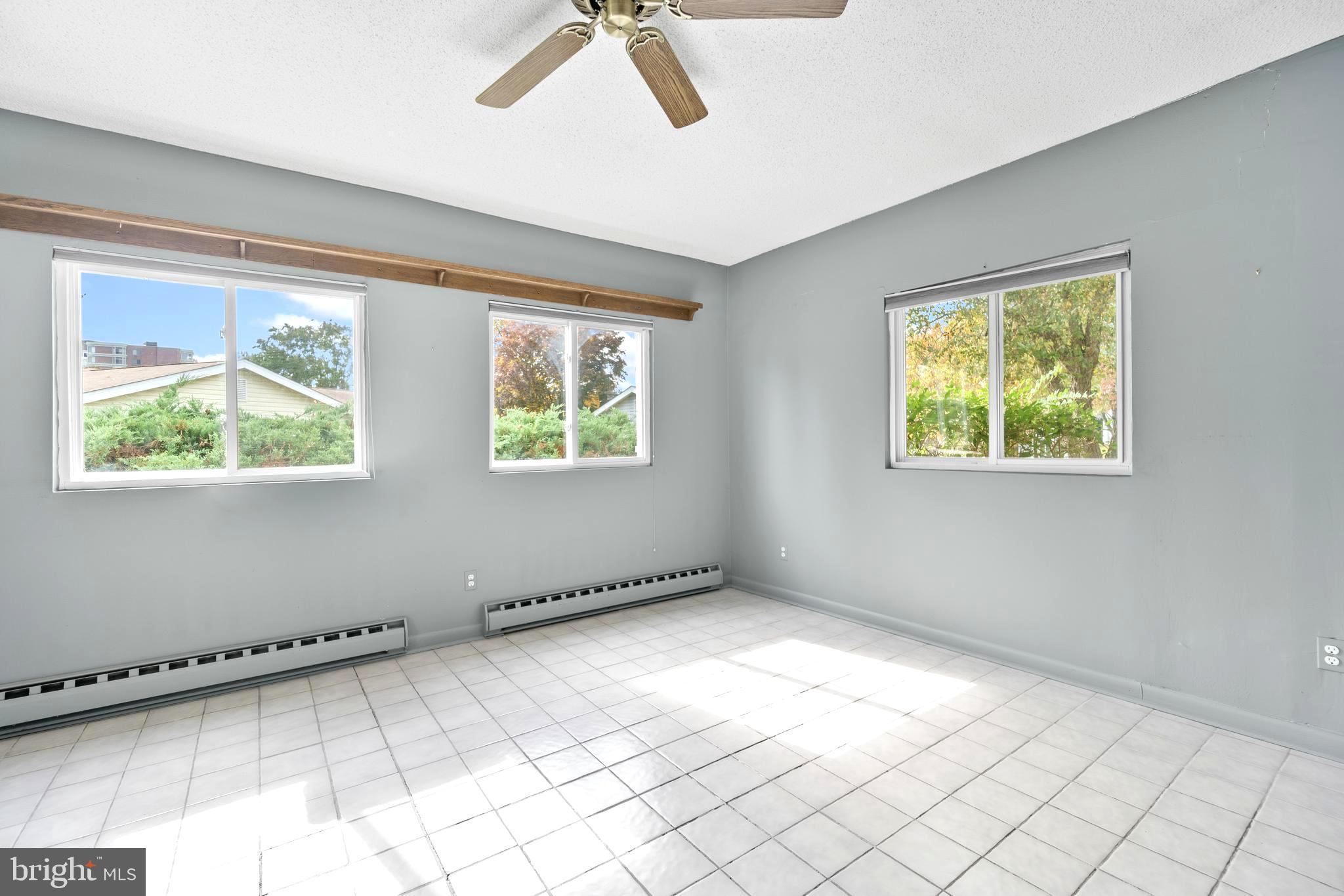 ROSSMOOR MUTUAL #16 - Residential