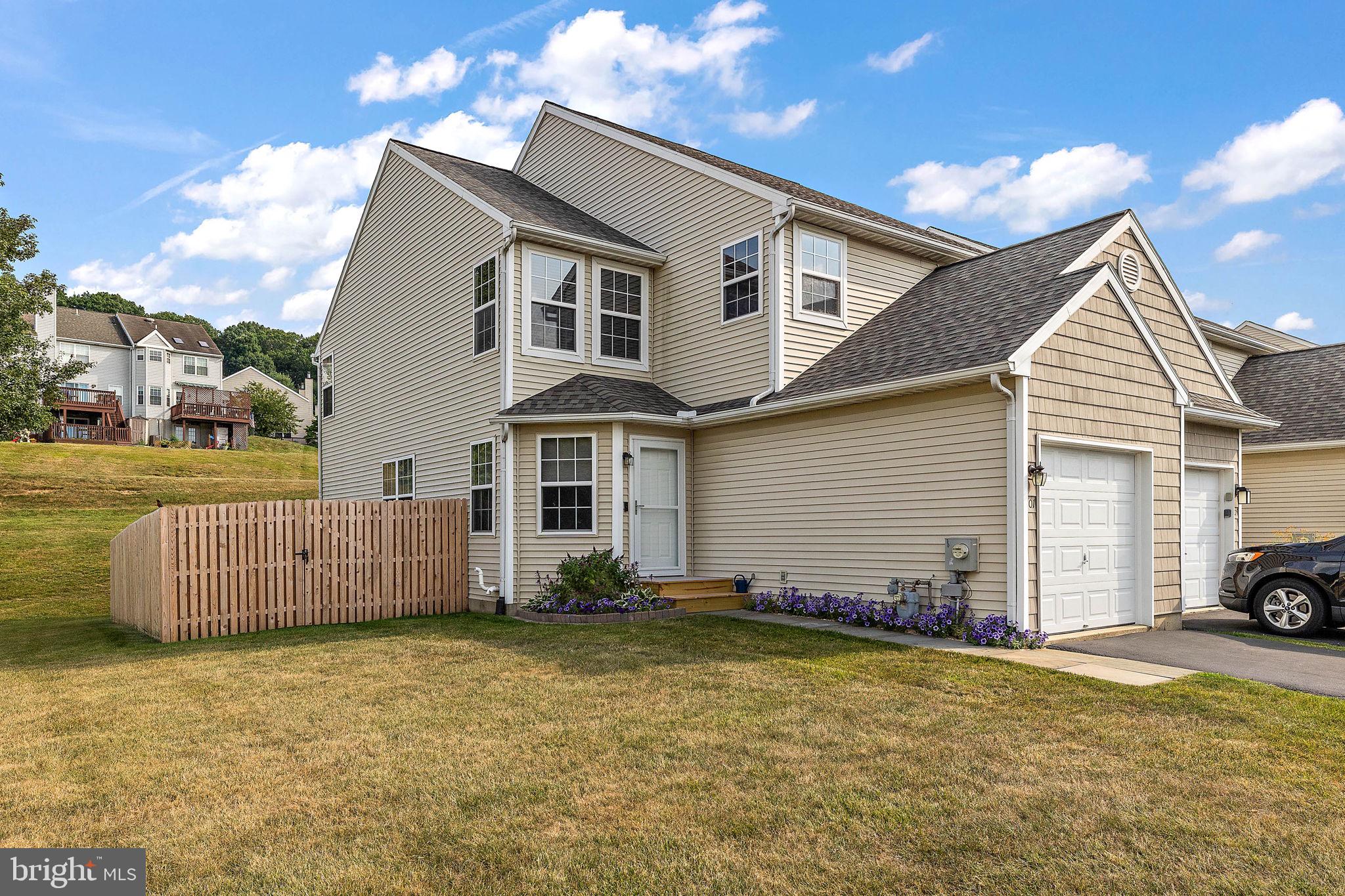 SPRING BROOK VILLAGE - Residential