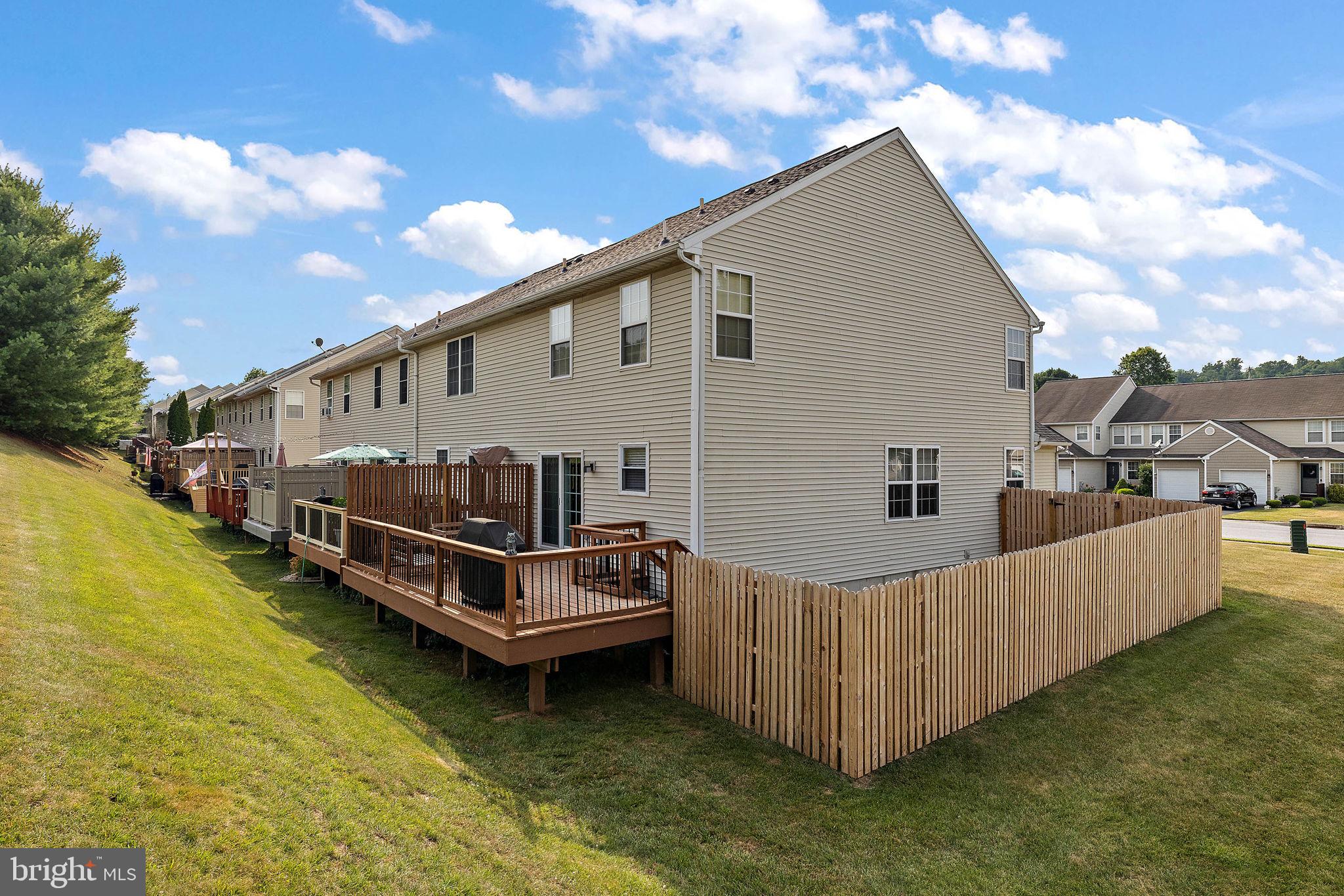 SPRING BROOK VILLAGE - Residential