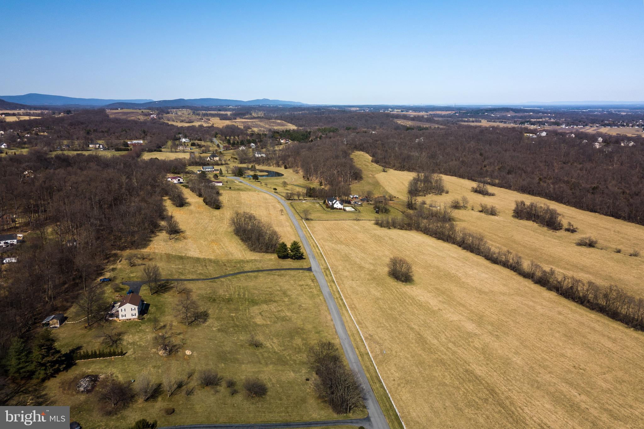 SPRING VALLEY - Land