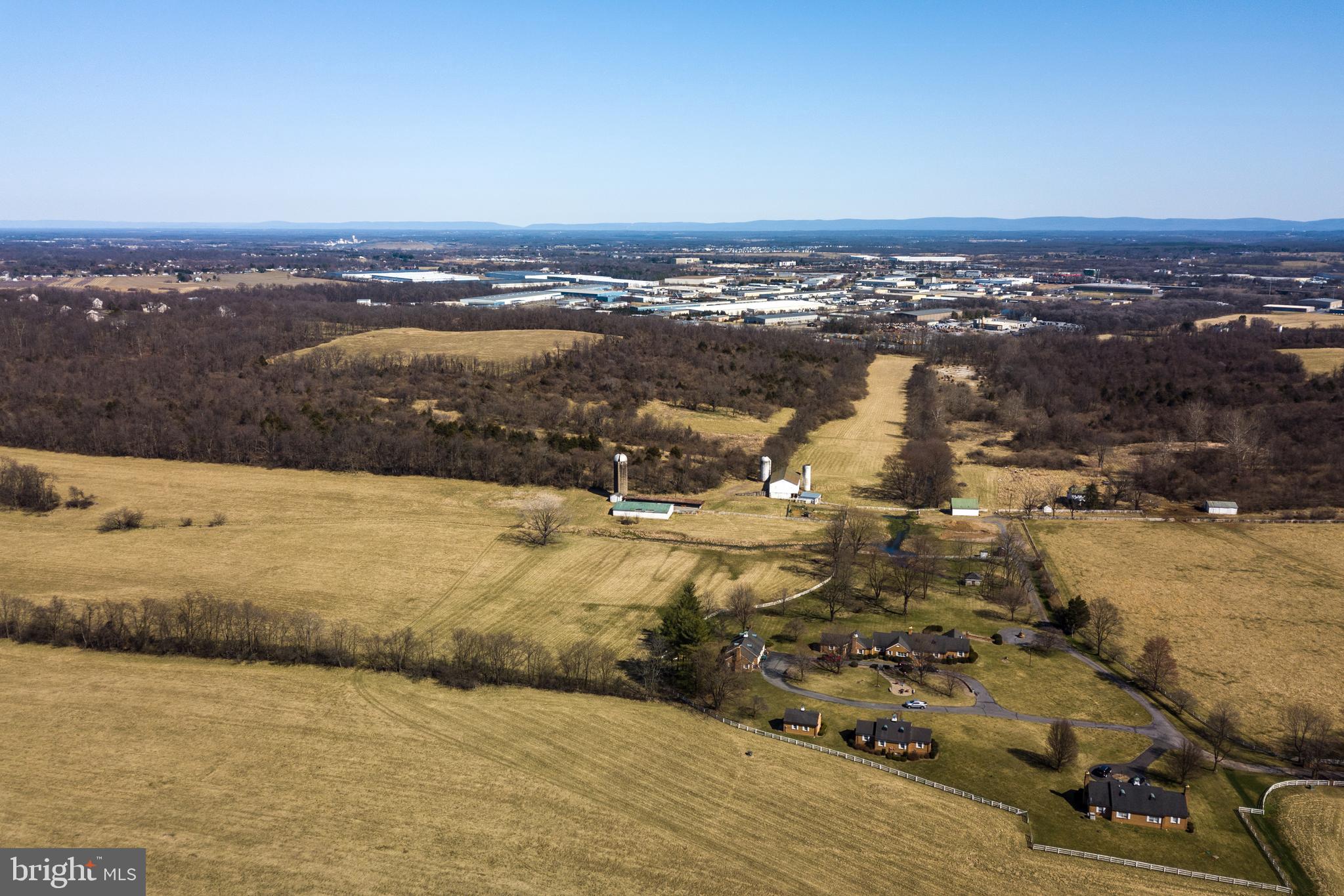 SPRING VALLEY - Land