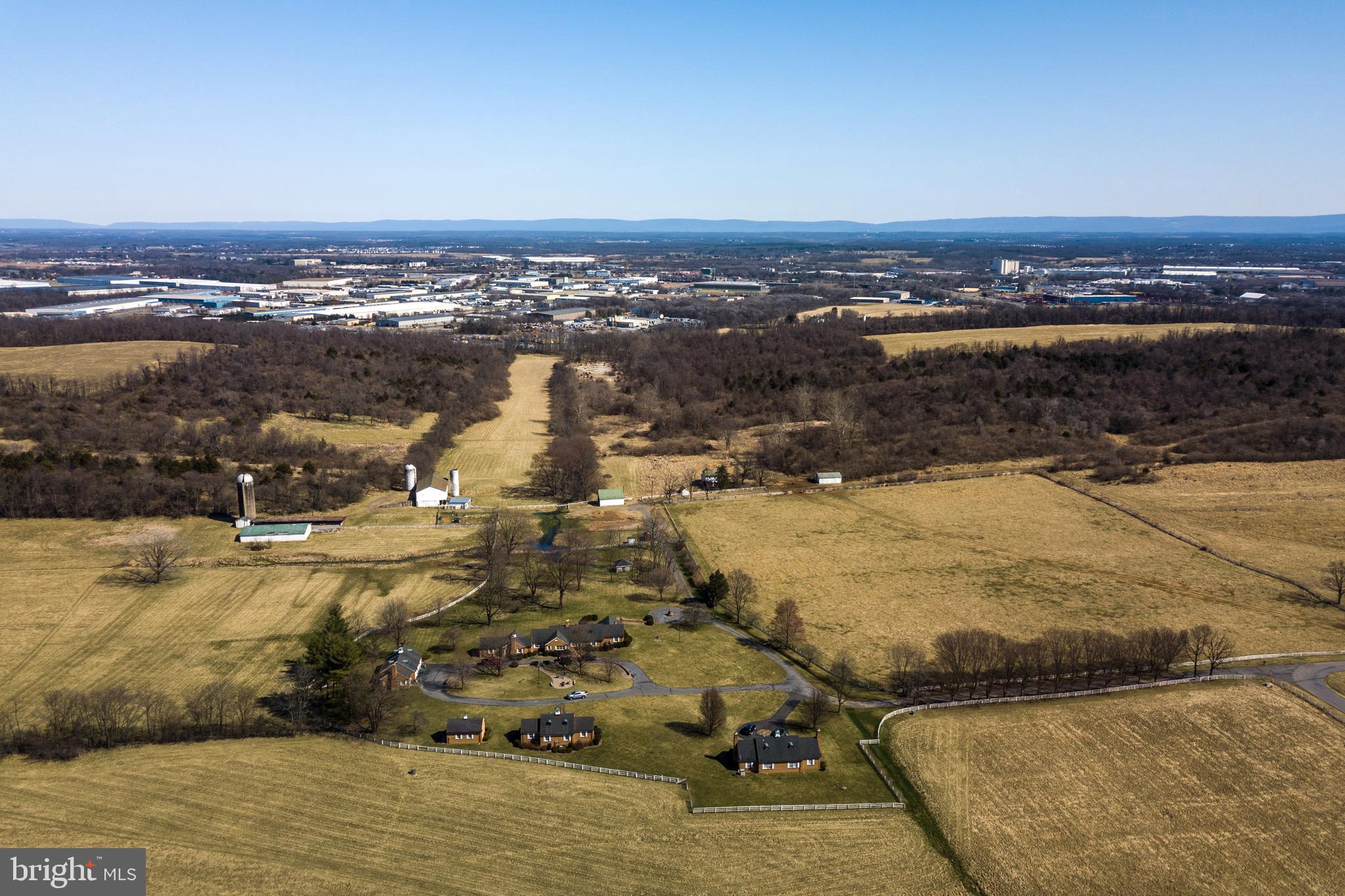 SPRING VALLEY - Land