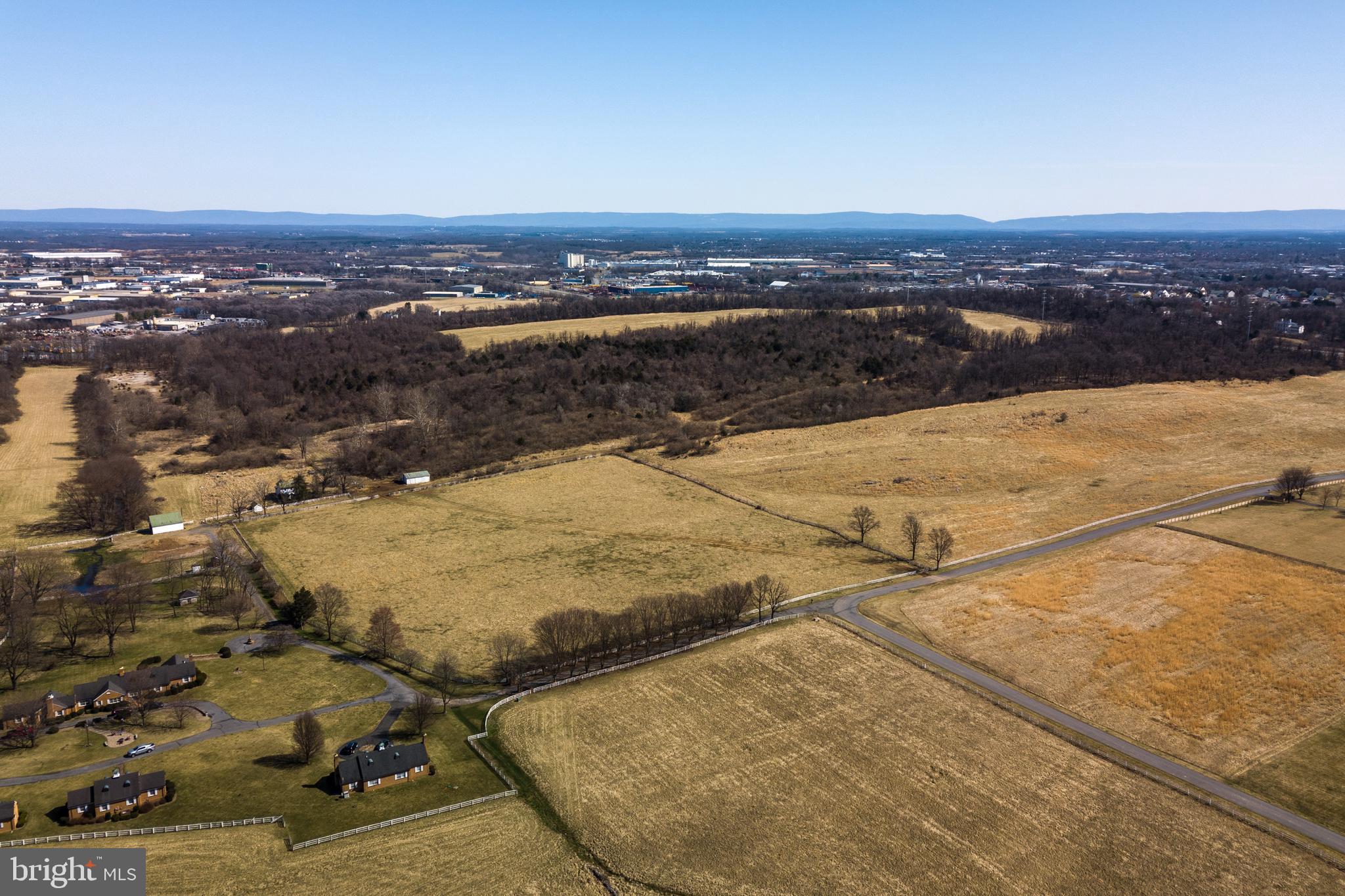 SPRING VALLEY - Land