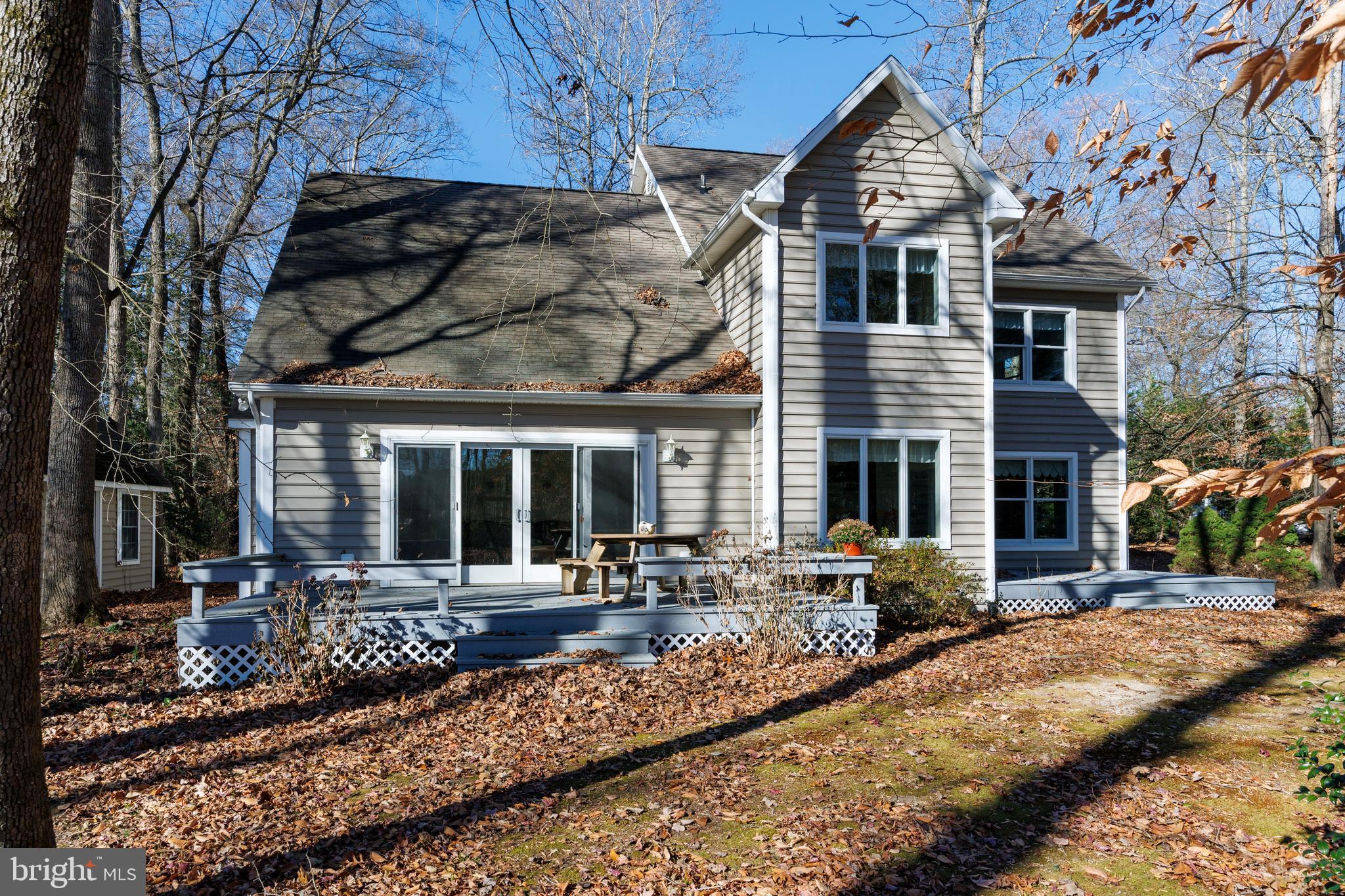 8605 HICKORY PLACE