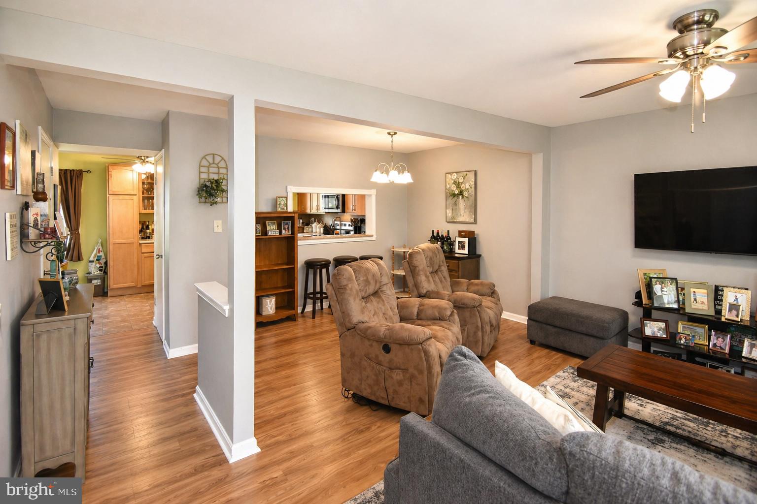 ROBIN MEADOWS - Residential