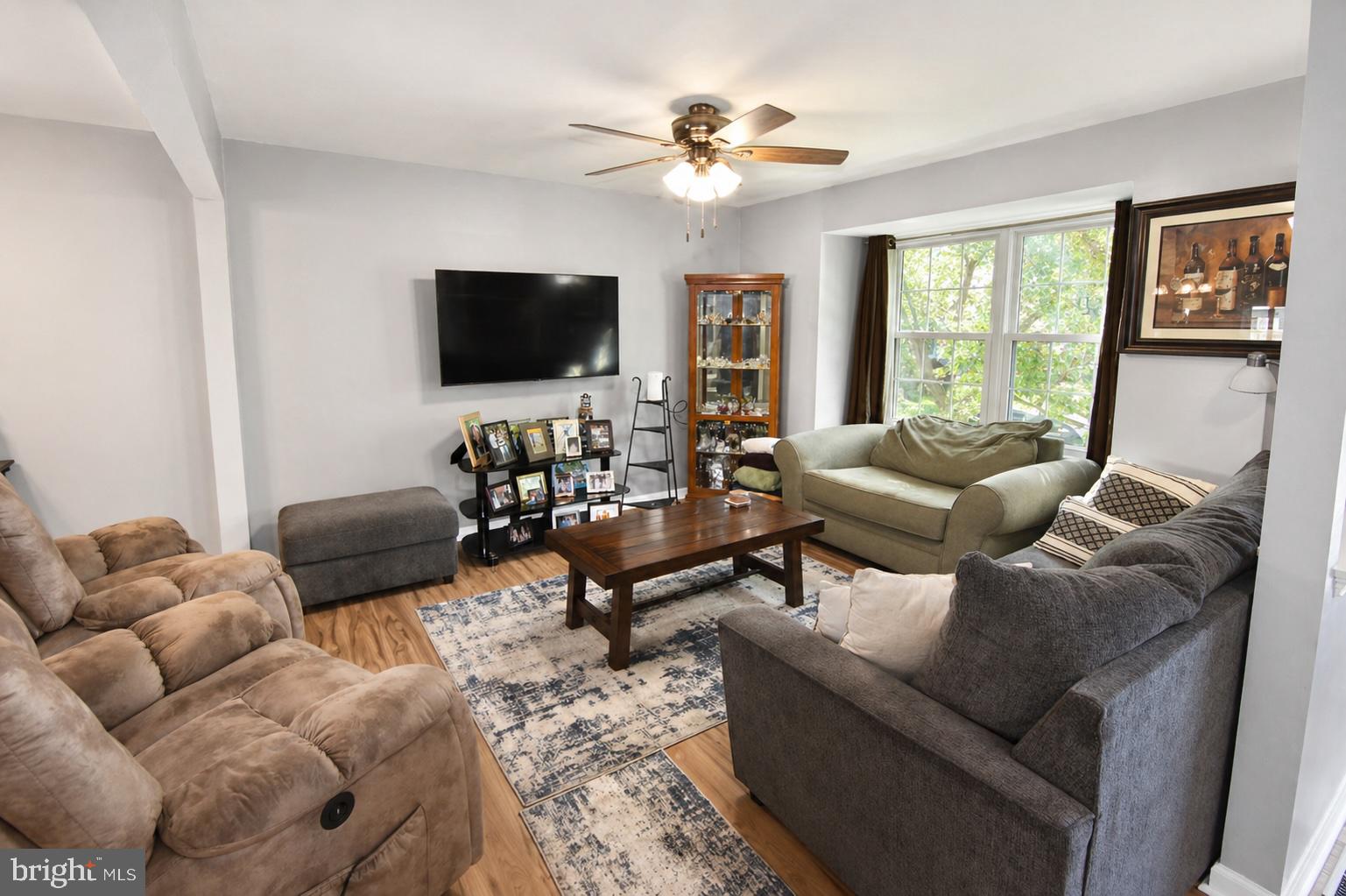 ROBIN MEADOWS - Residential