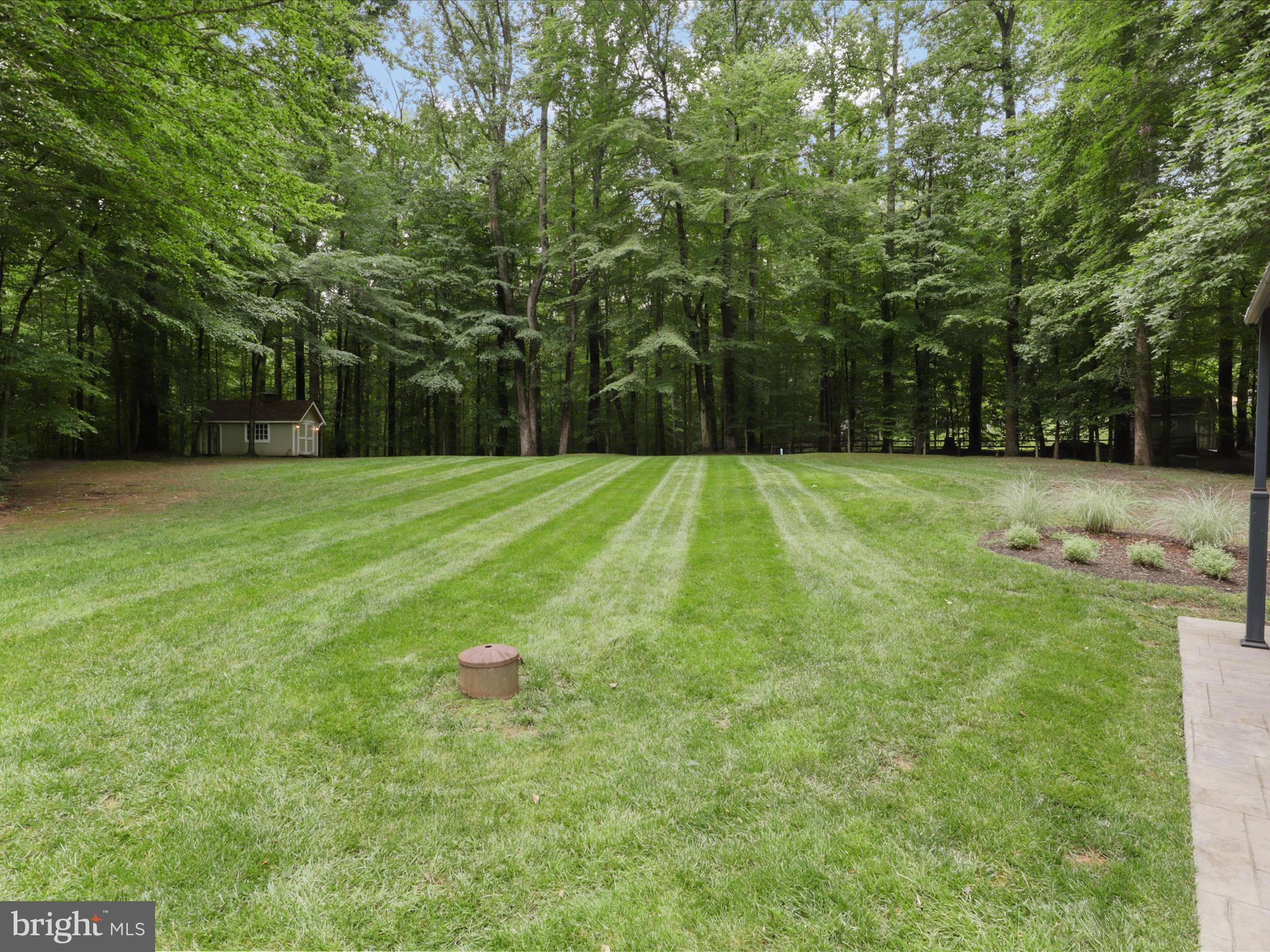 TWELVE OAKS - Residential