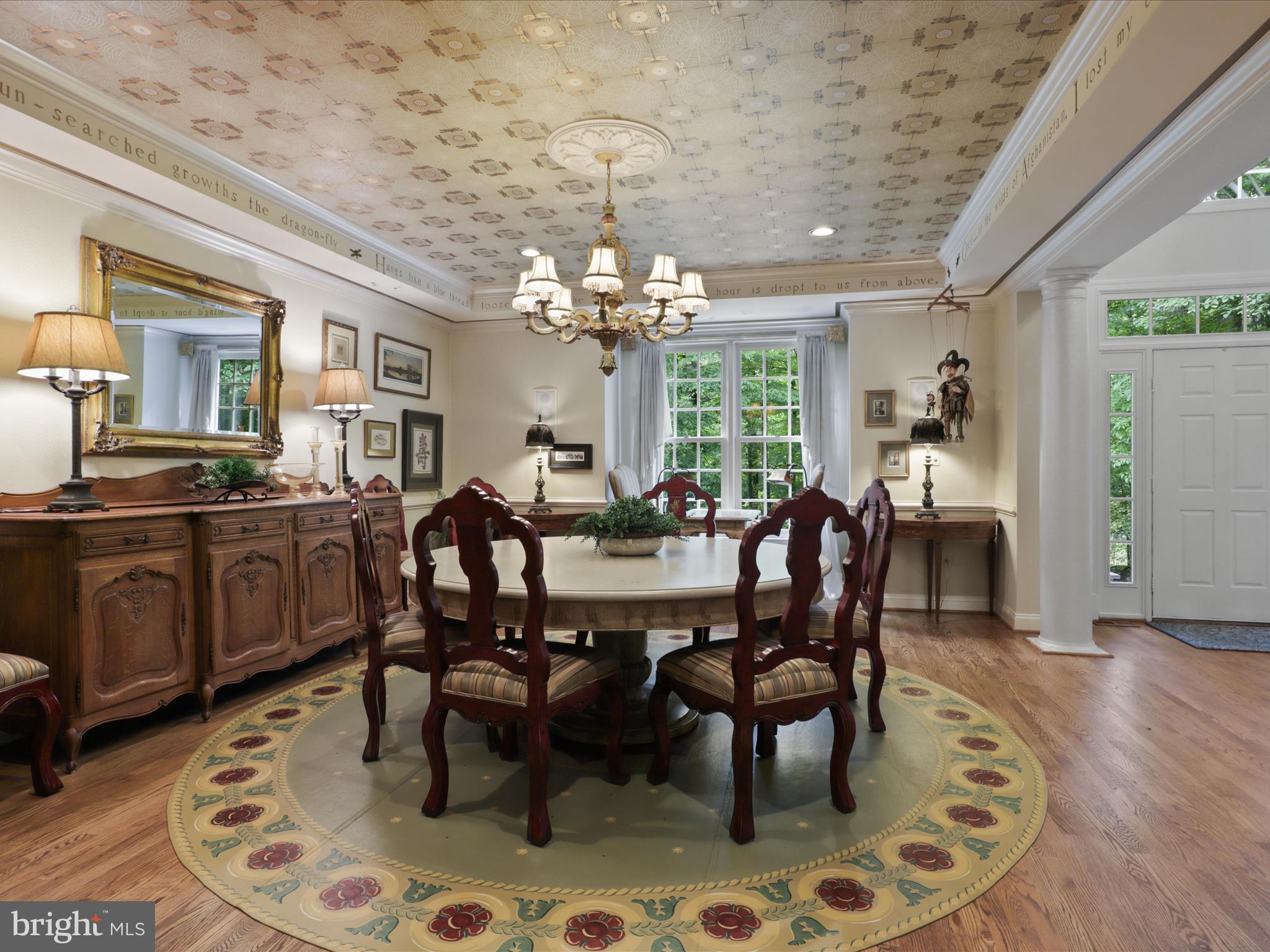 TWELVE OAKS - Residential