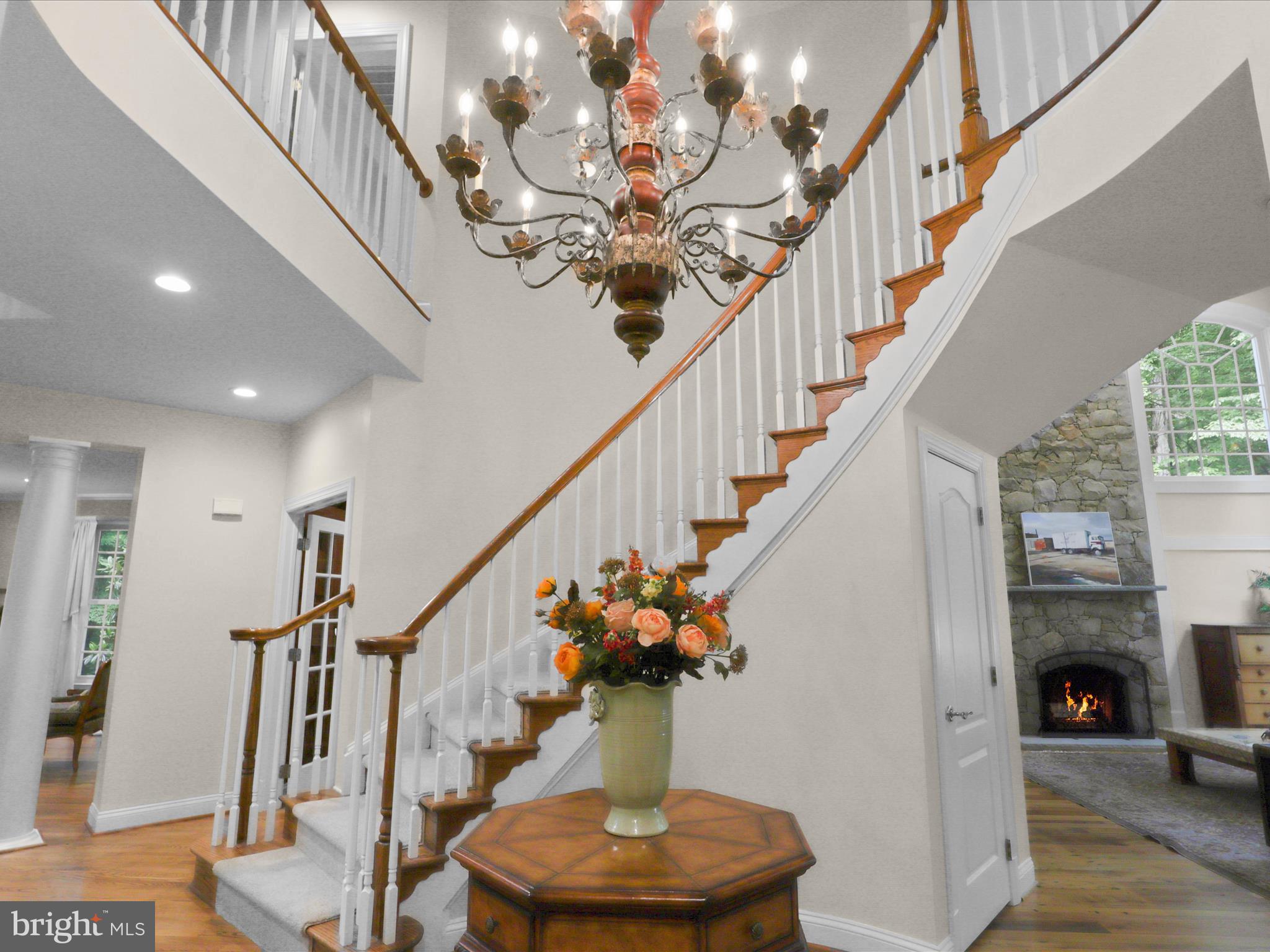 TWELVE OAKS - Residential