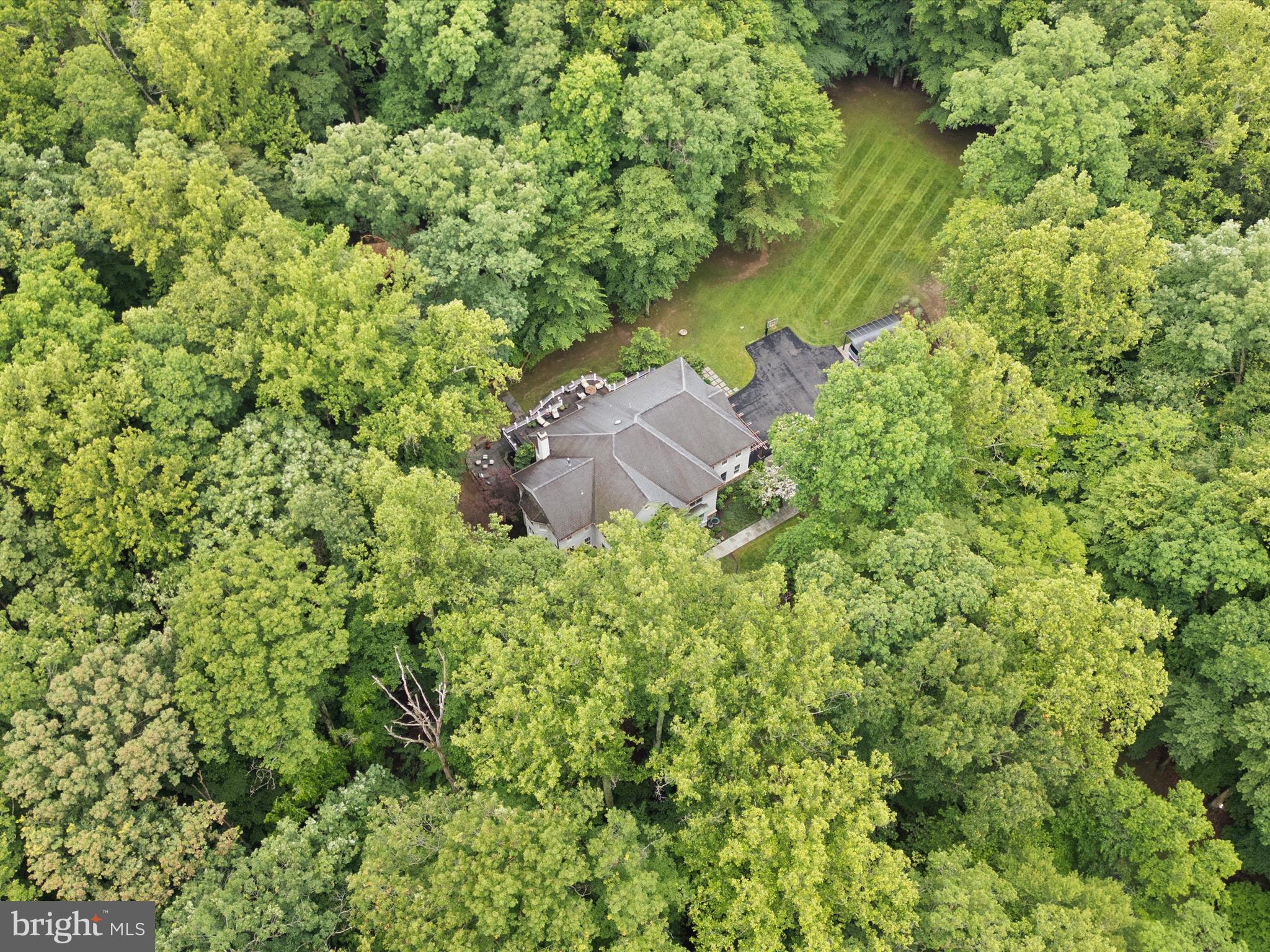 TWELVE OAKS - Residential