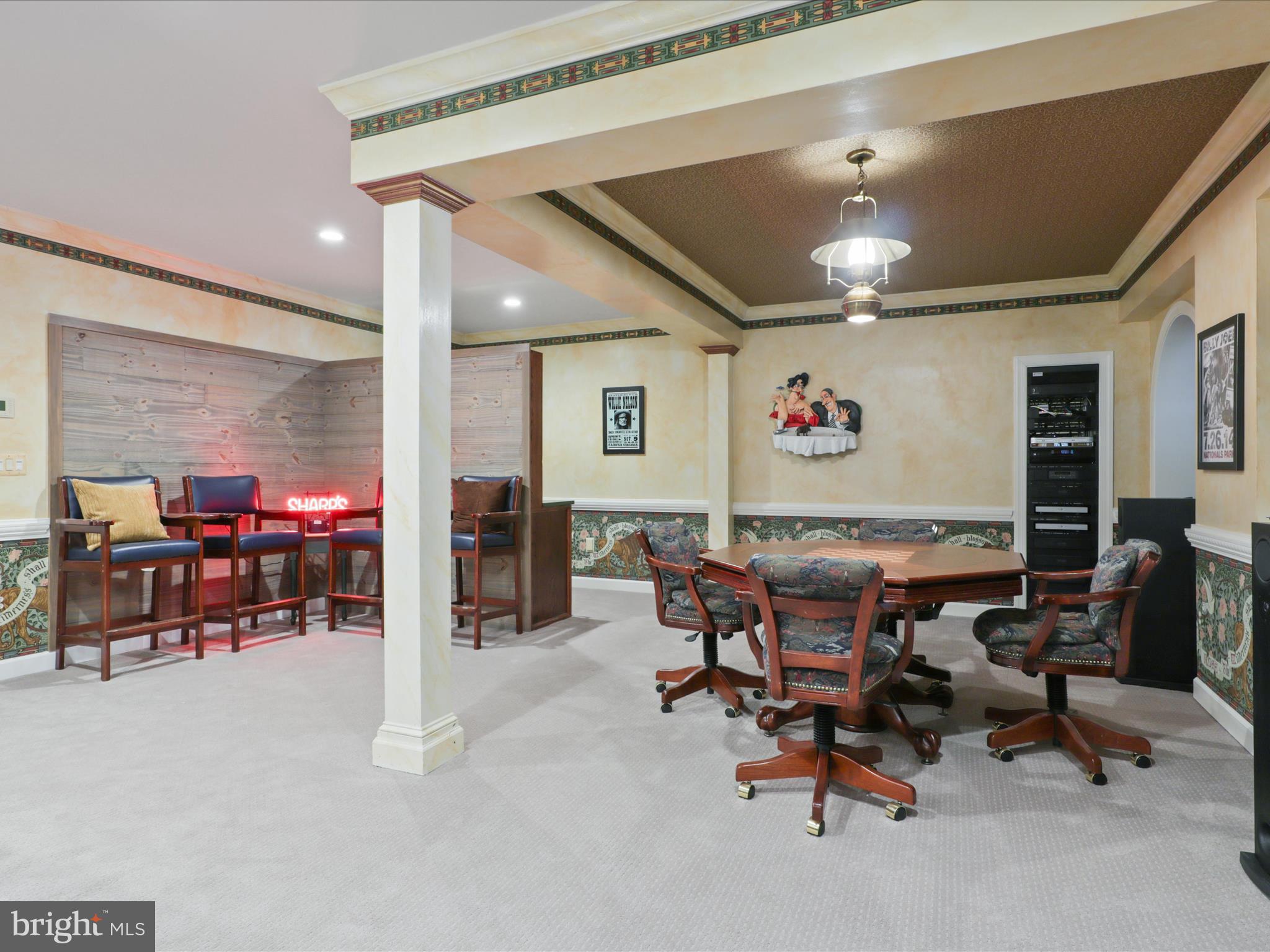 TWELVE OAKS - Residential