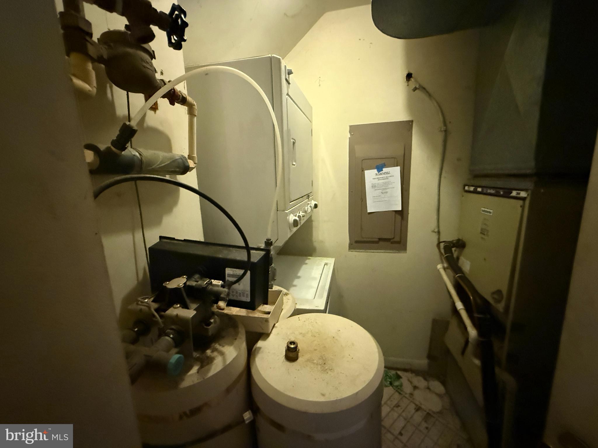 CEDARHURST - Residential