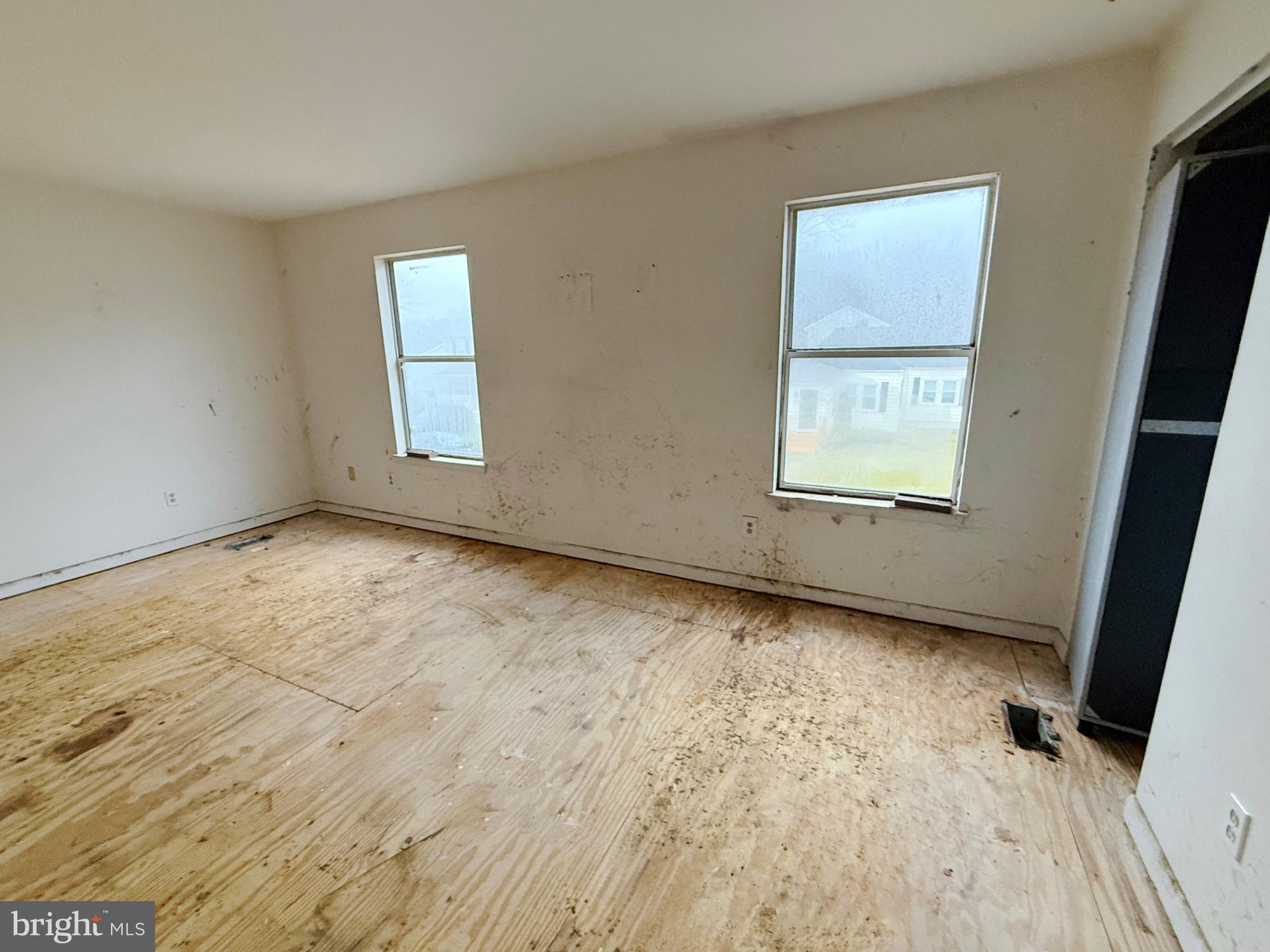 CEDARHURST - Residential