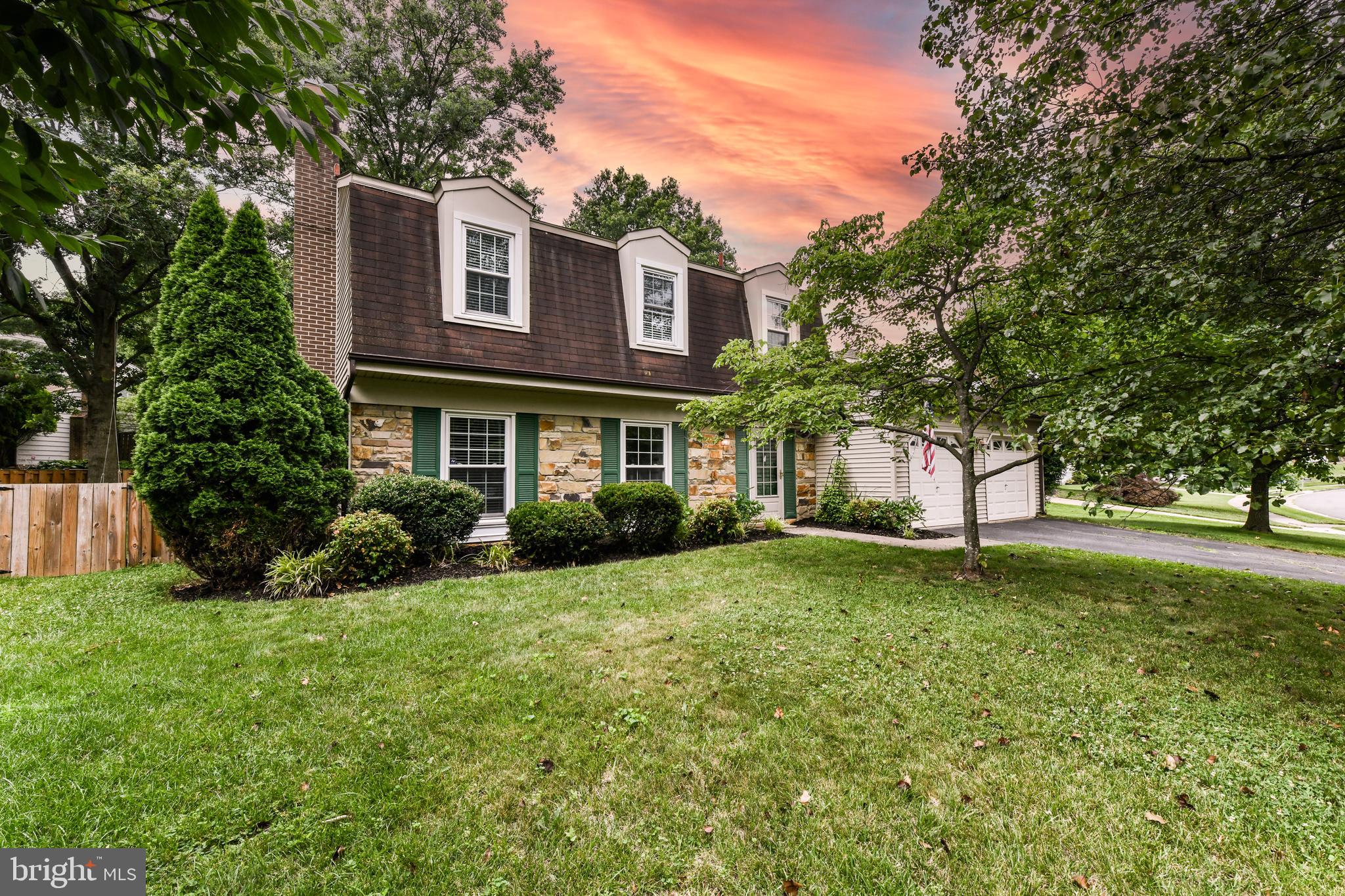 KINGSTON CHASE - Residential