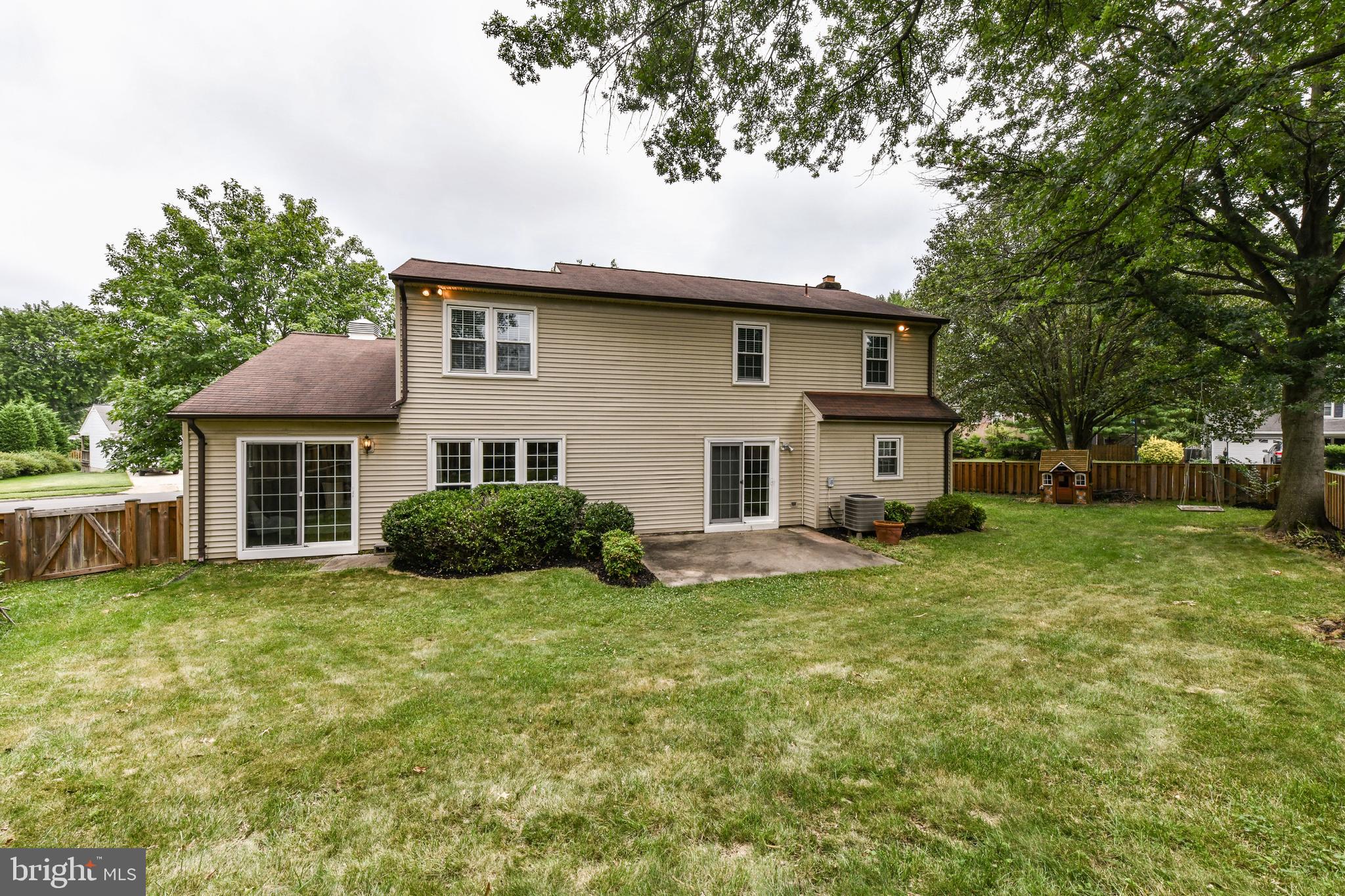 KINGSTON CHASE - Residential