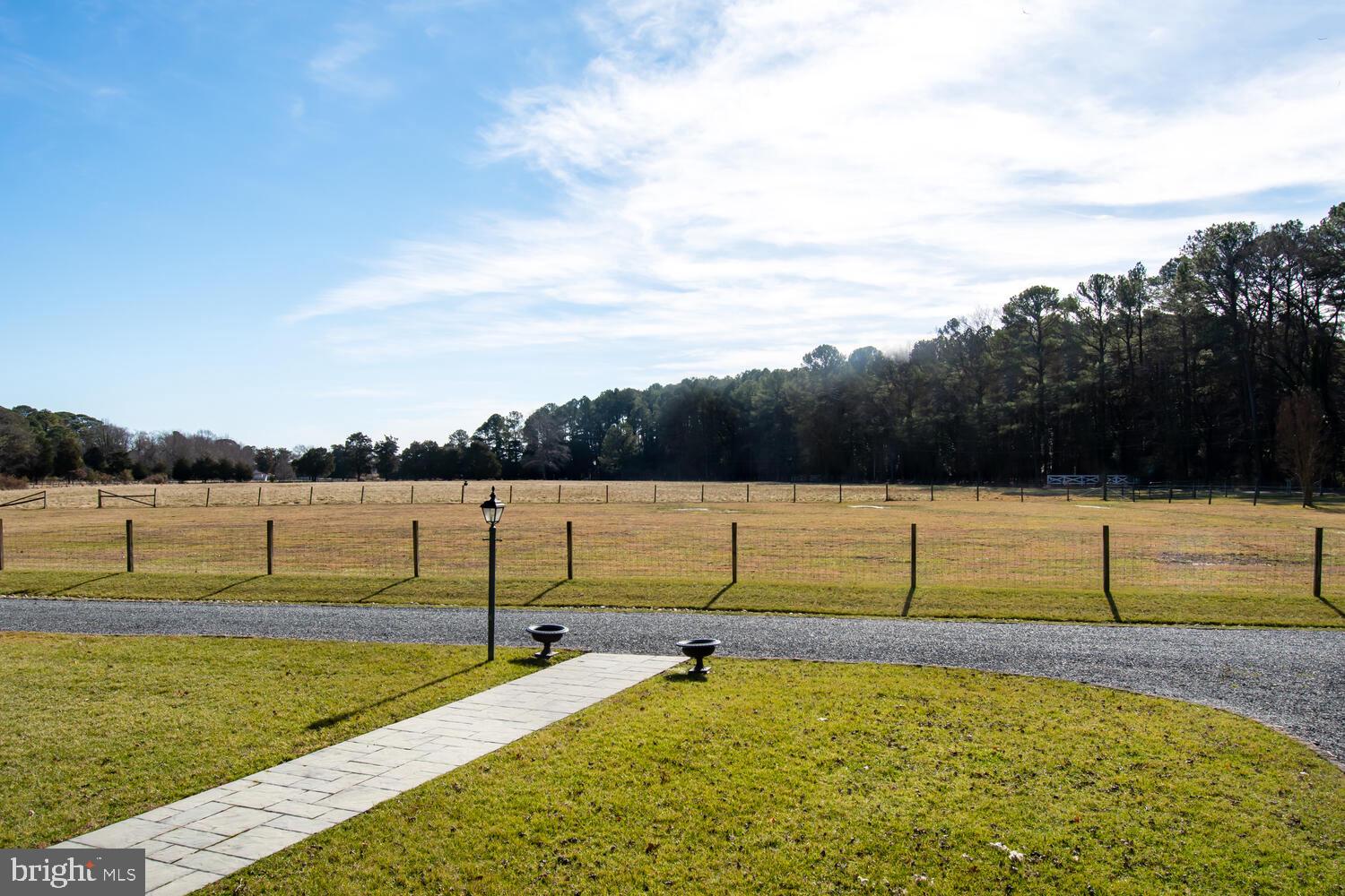 CHURCH NECK - Residential