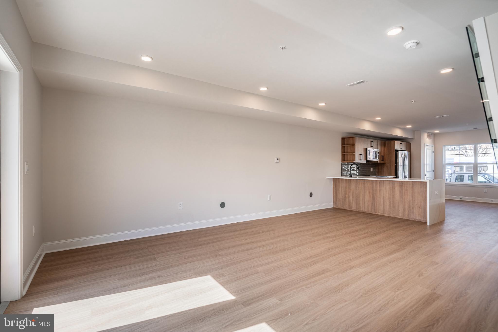 4015 MARILYN DRIVE A93