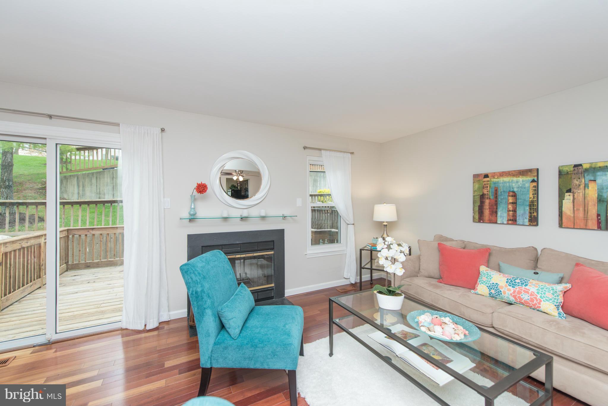 RIVERCHASE - Residential