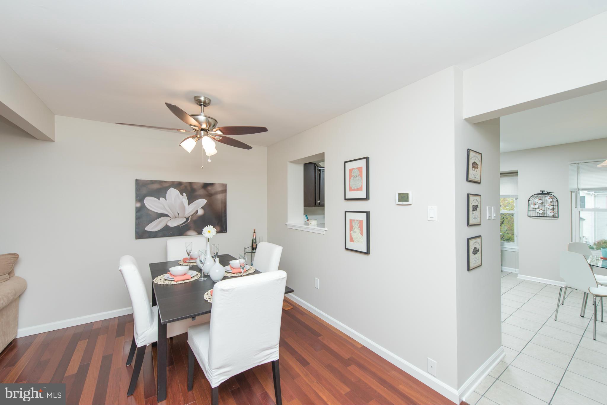 RIVERCHASE - Residential