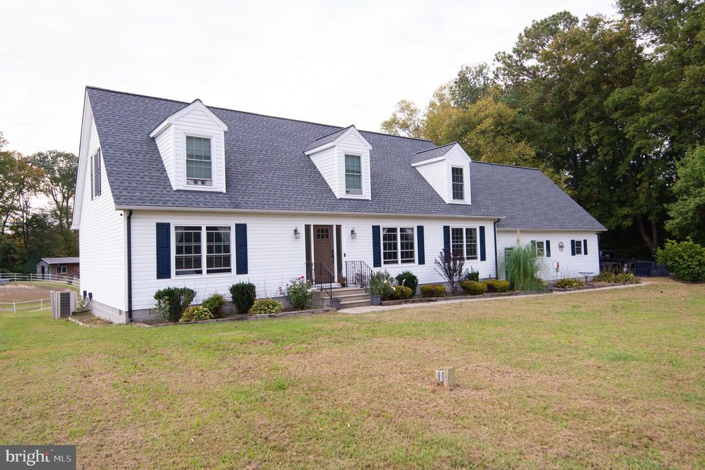 Photo of 12654 Ocean Gateway, CORDOVA, MD 21625 (MLS # MDTA2012134)