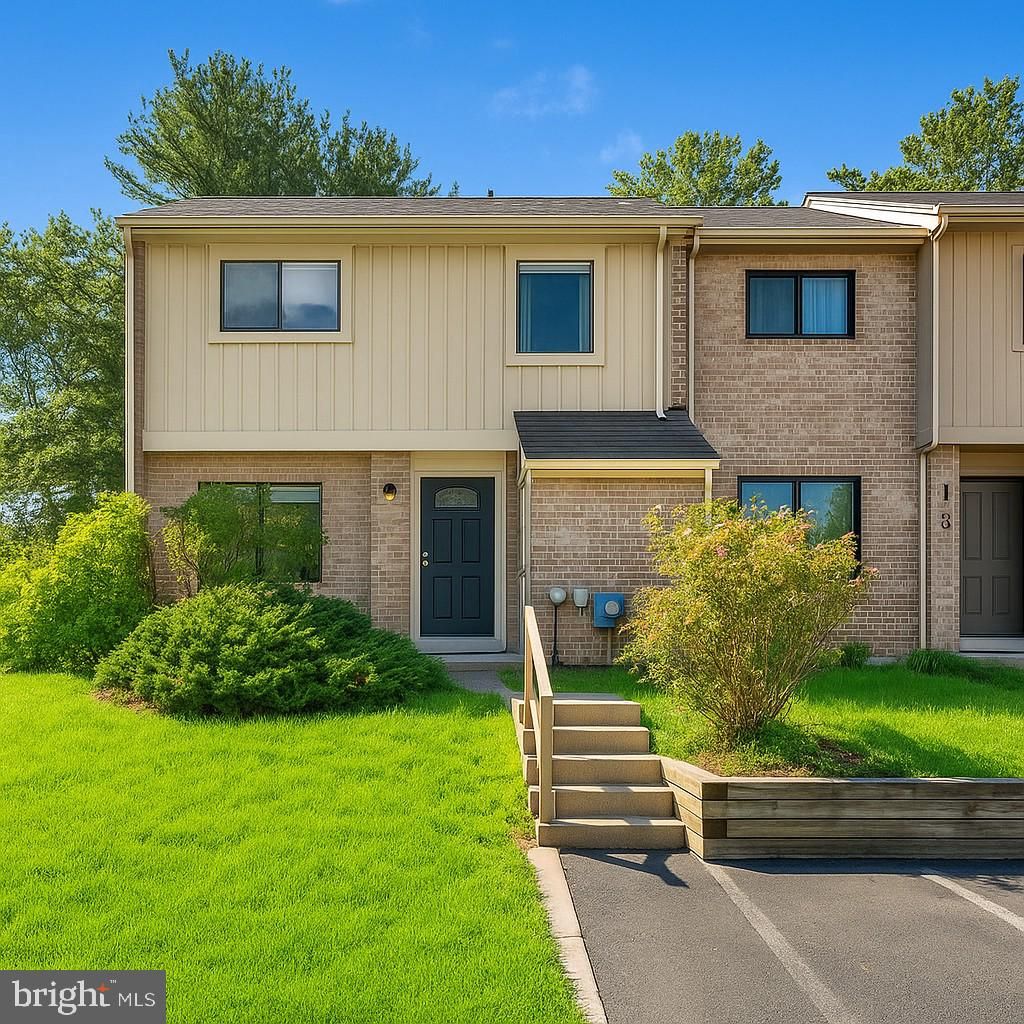 Photo of 120 Sycamore Court, COLLEGEVILLE, PA 19426 (MLS # PAMC2160070)