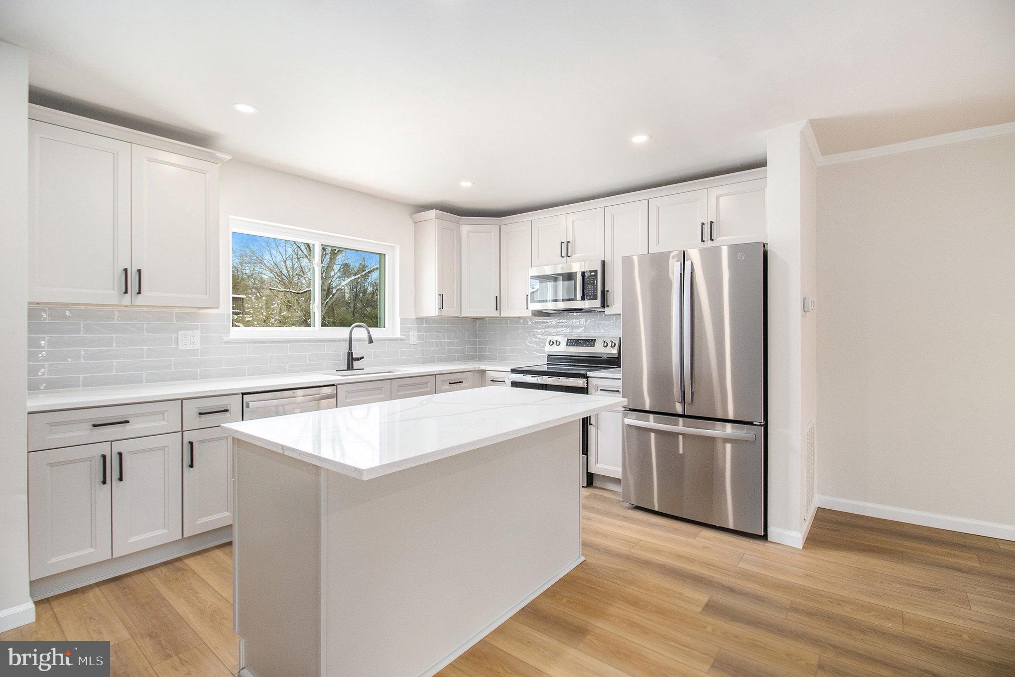 PERKIOMEN WOODS - Residential Lease