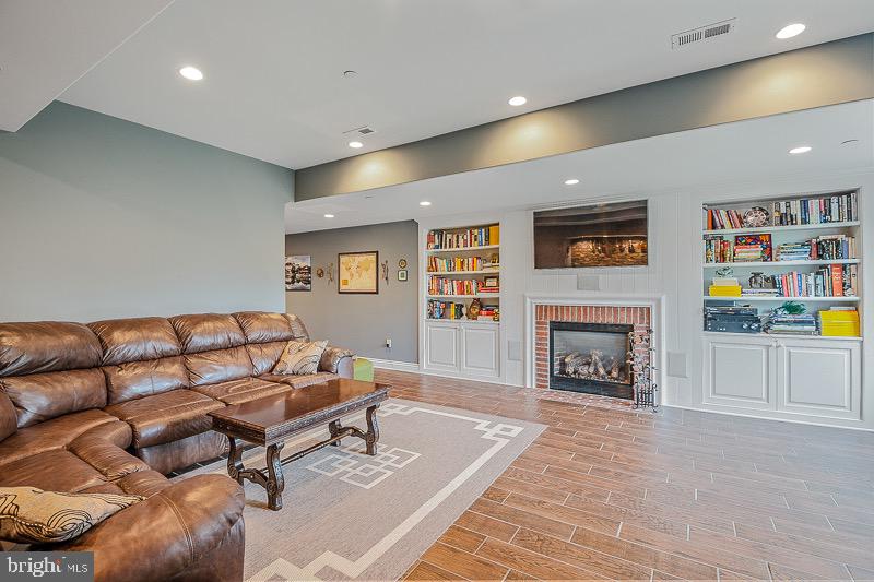 WYNDMOOR - Residential