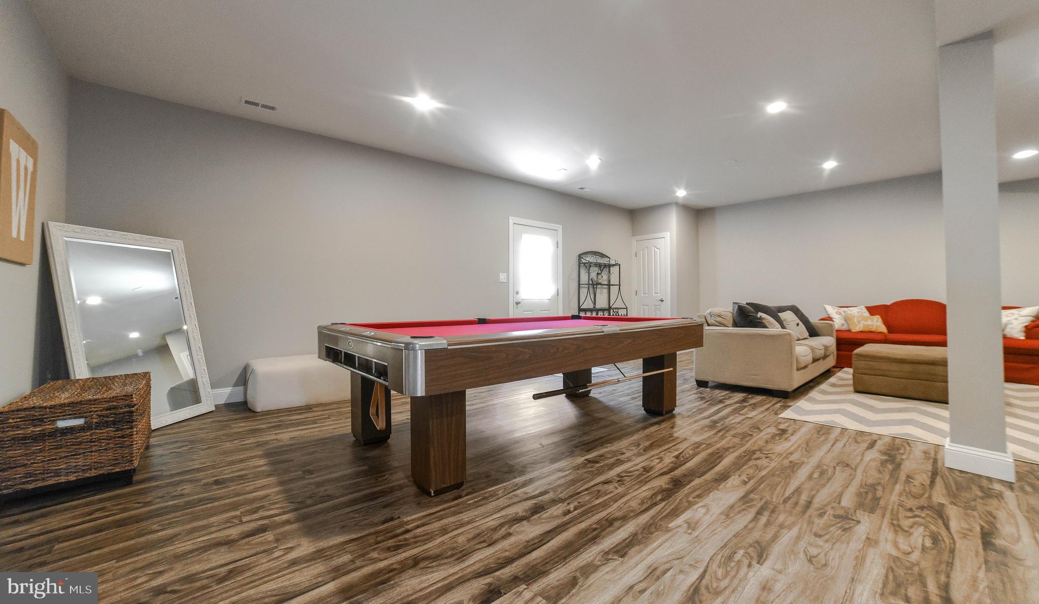 LEONARDS GRANT - Residential