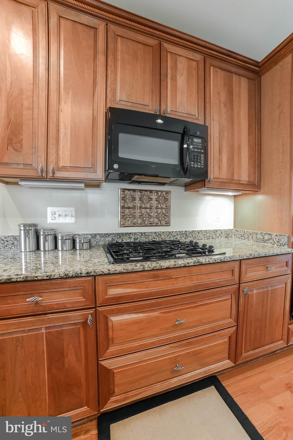 LEONARDS GRANT - Residential