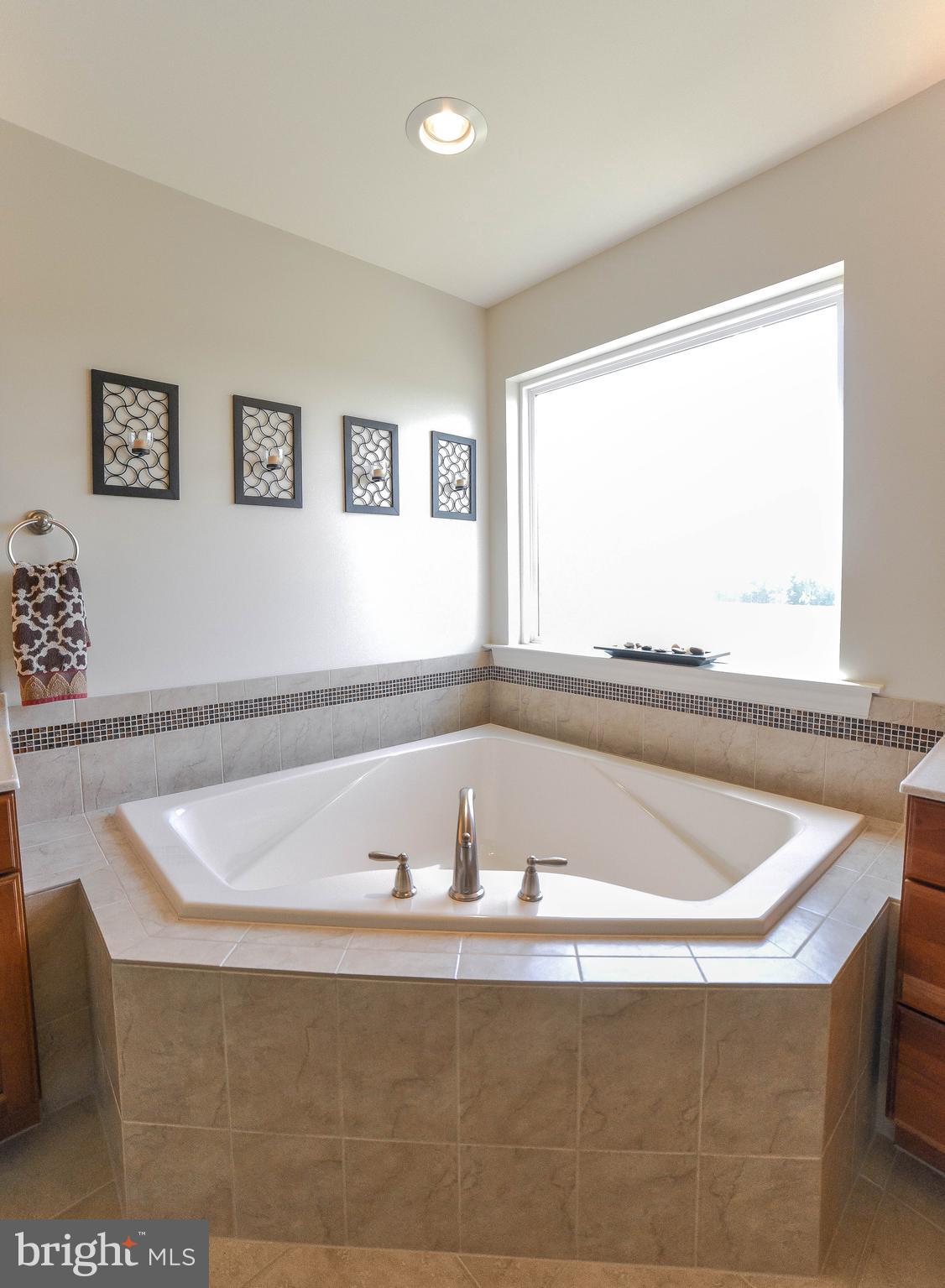 LEONARDS GRANT - Residential