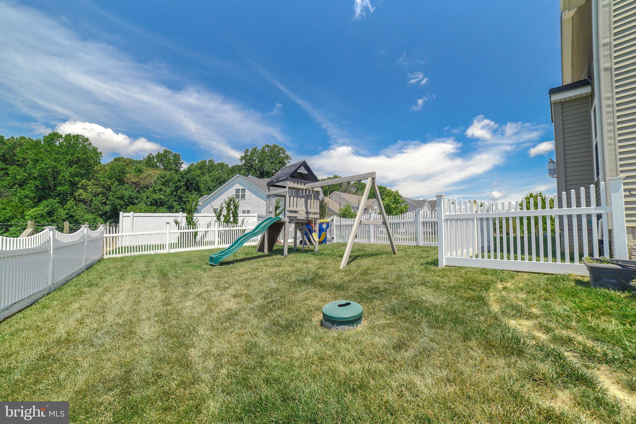 LEONARDS GRANT - Residential