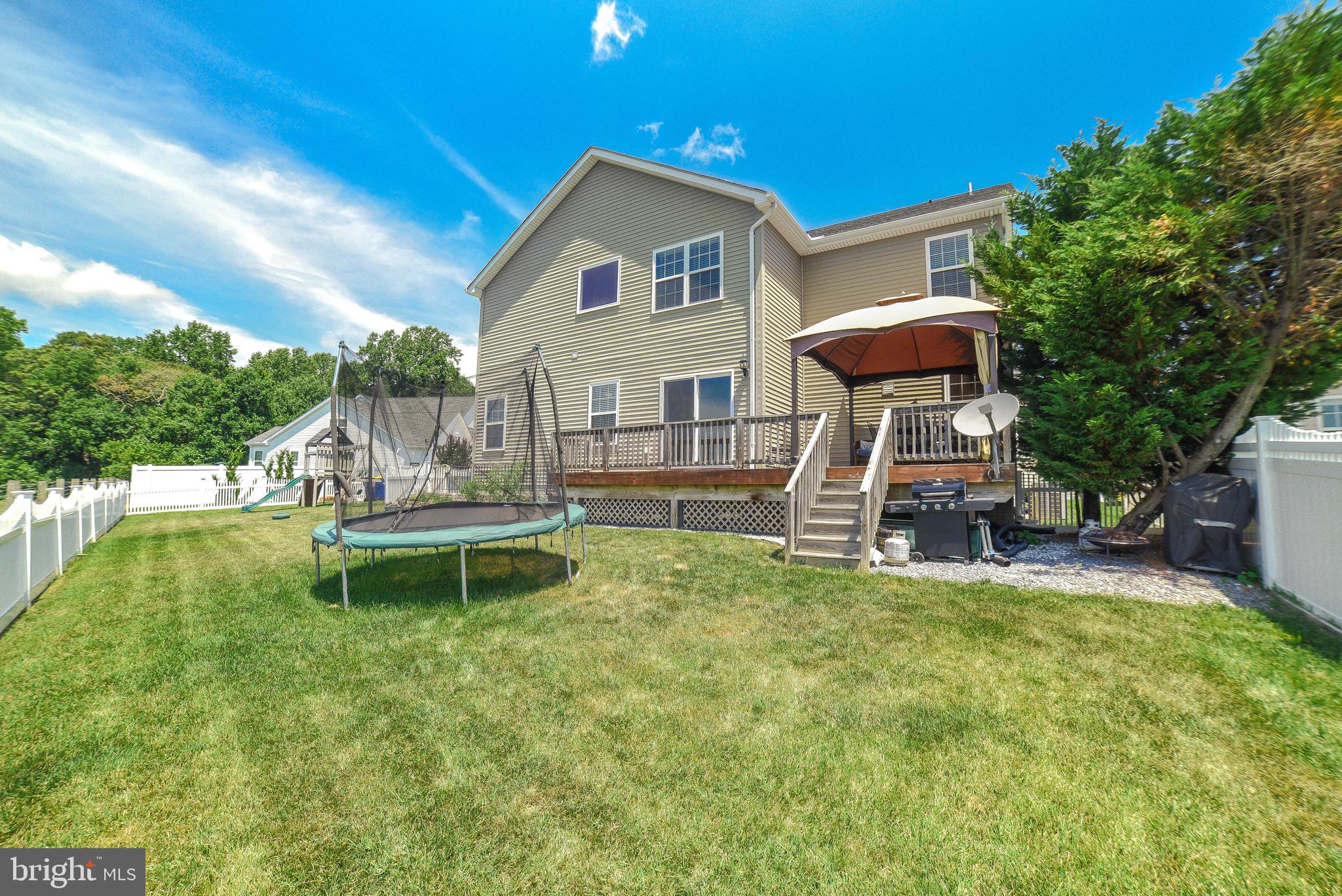 LEONARDS GRANT - Residential