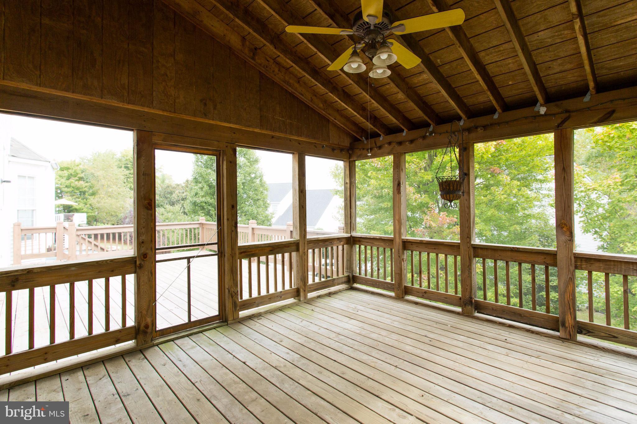 HAMPTON OAKS - Residential