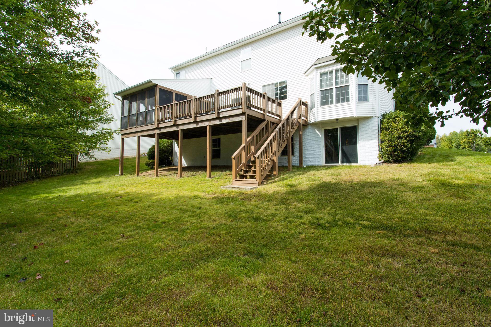 HAMPTON OAKS - Residential